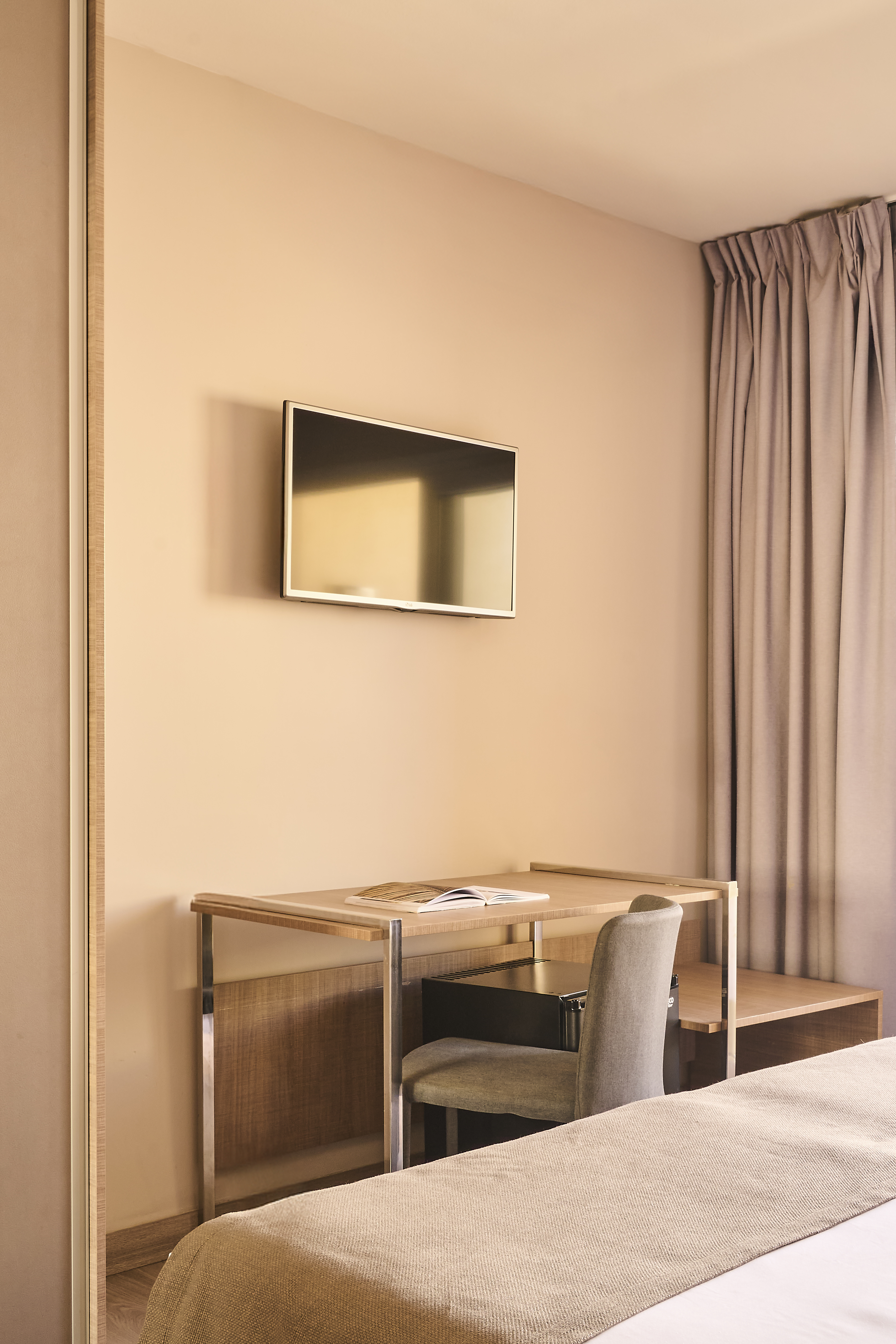 Double or Twin Standard