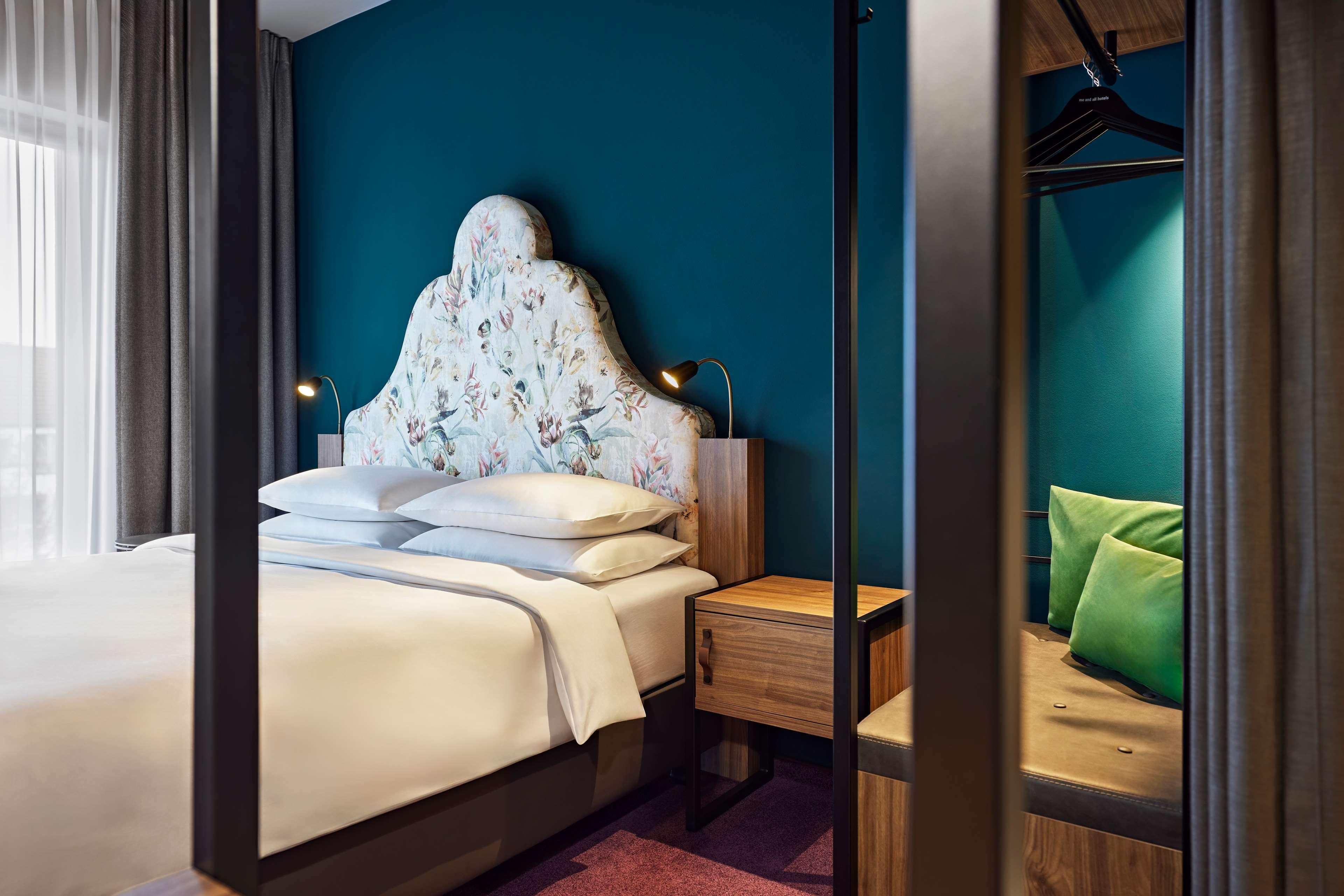 Double King Size Bed