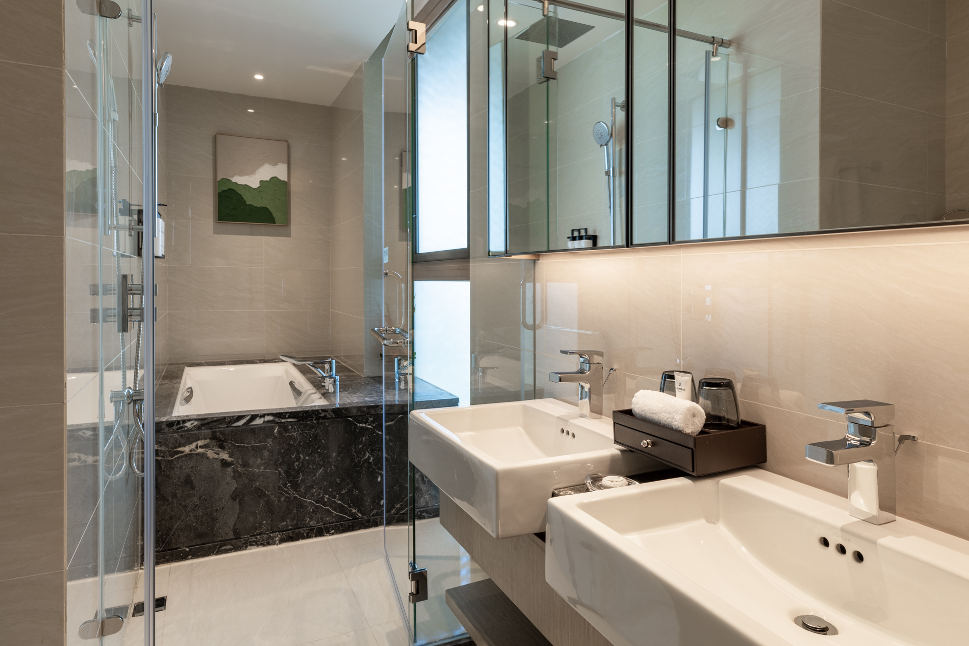 Suite Deluxe Three Bedroom