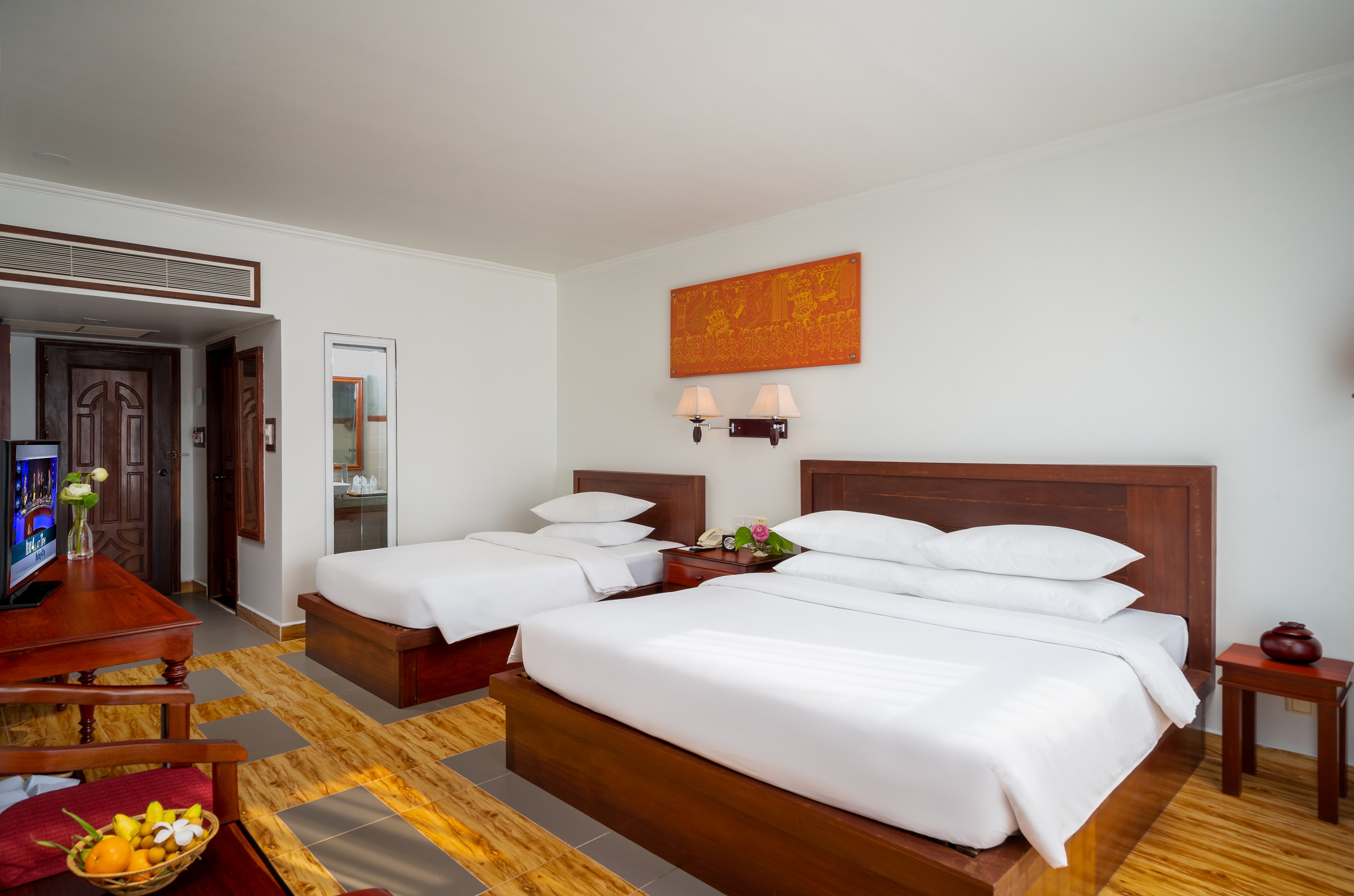 Family Room City View Two Beds