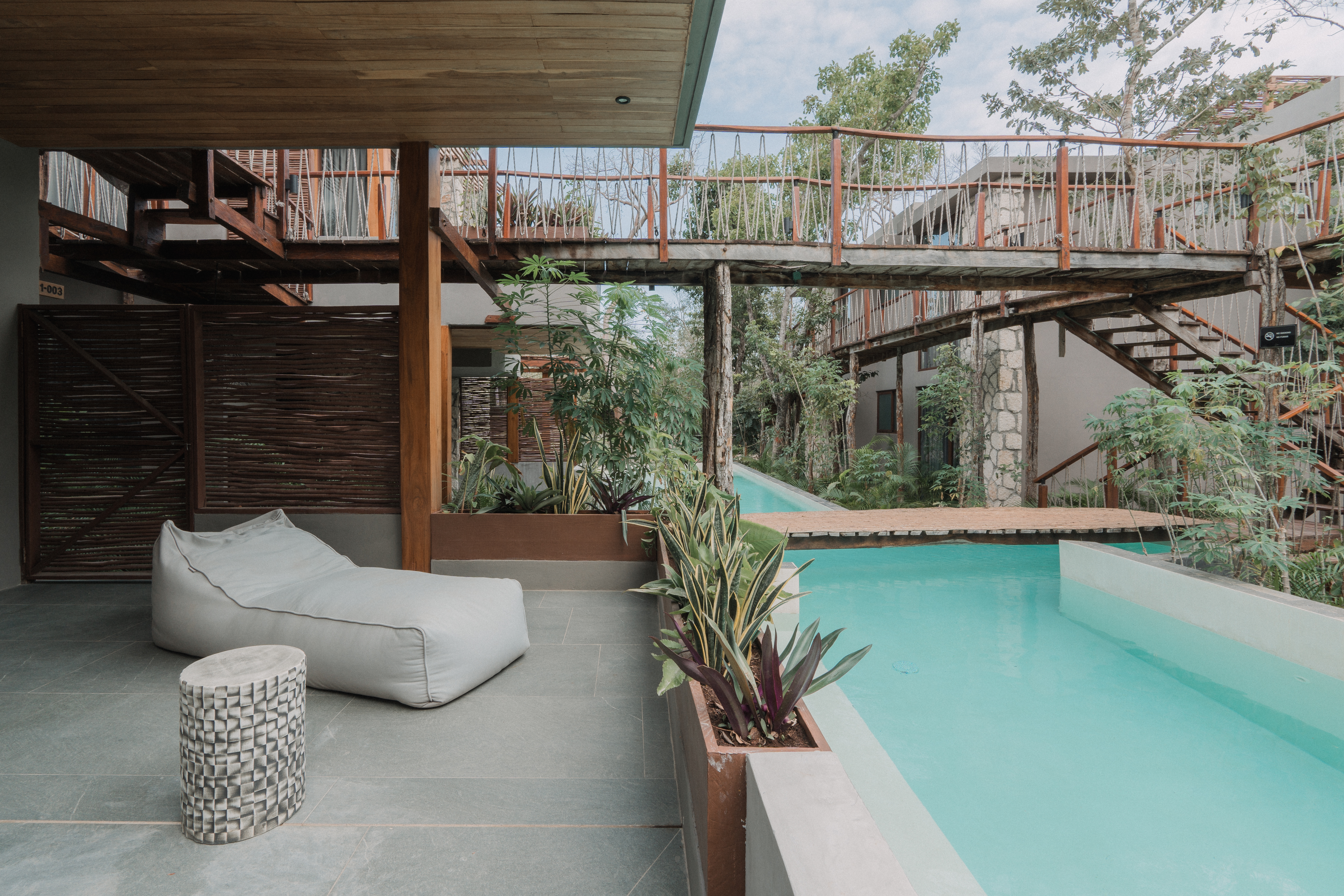 Quadruple Deluxe Queen Bed