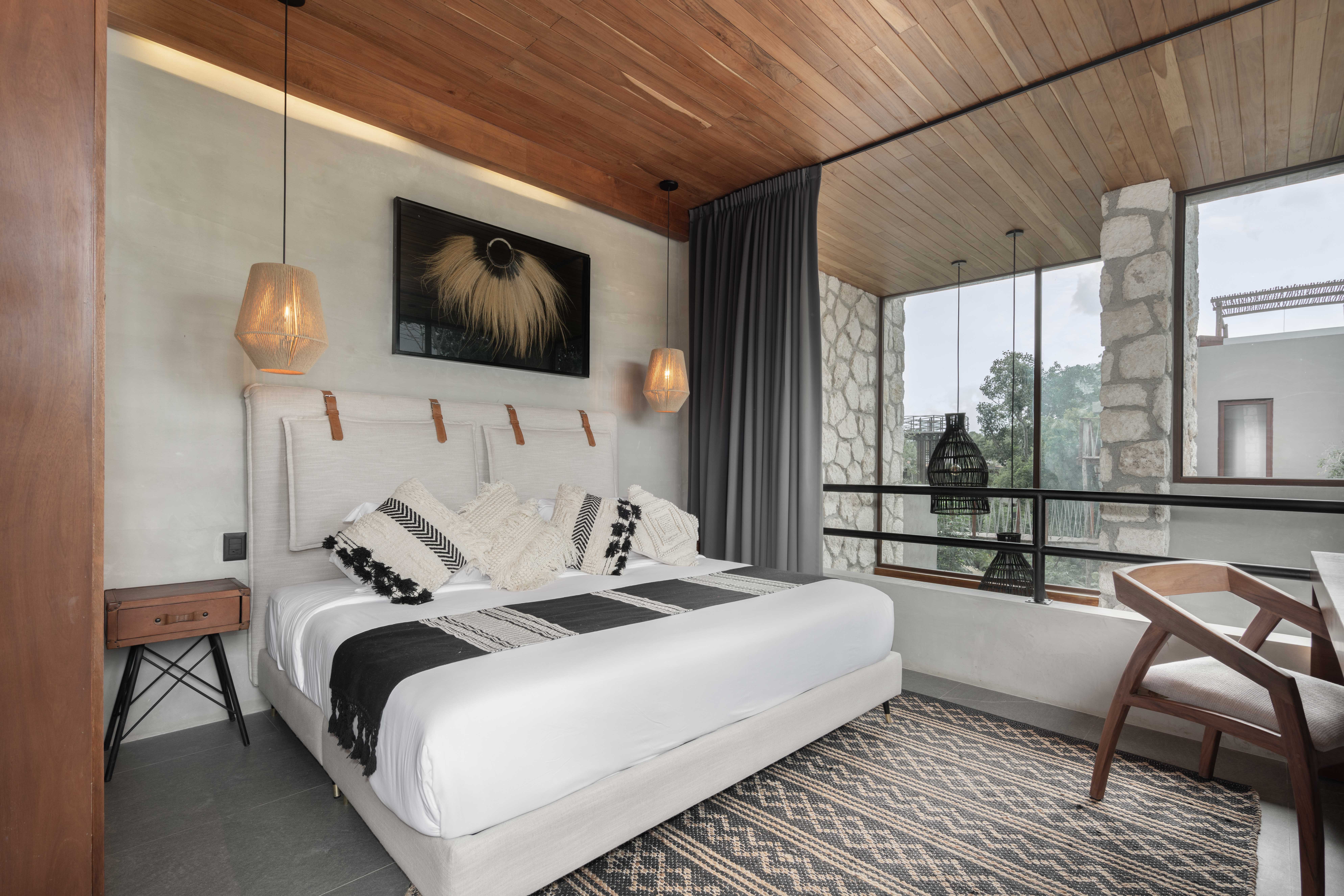 Quadruple Queen Size Bed