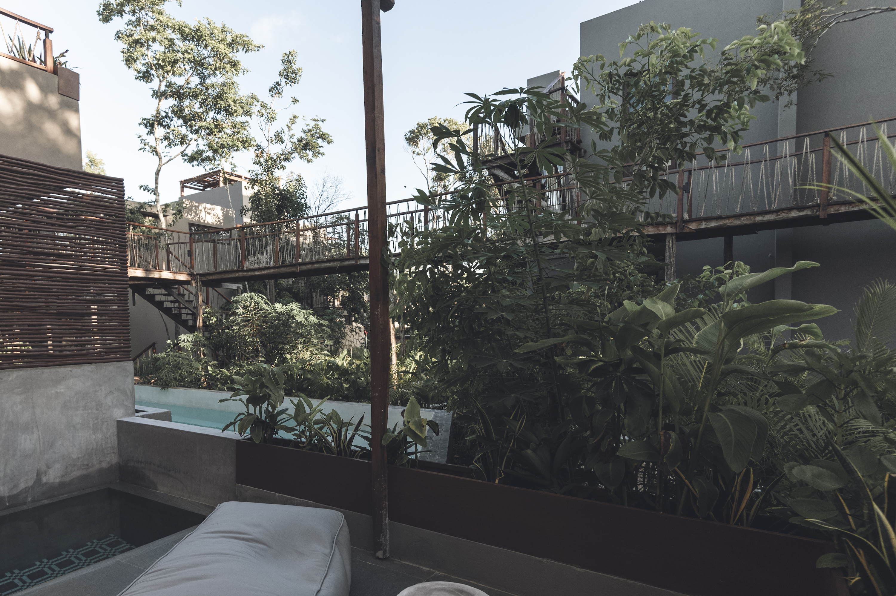 Quadruple Queen Size Bed