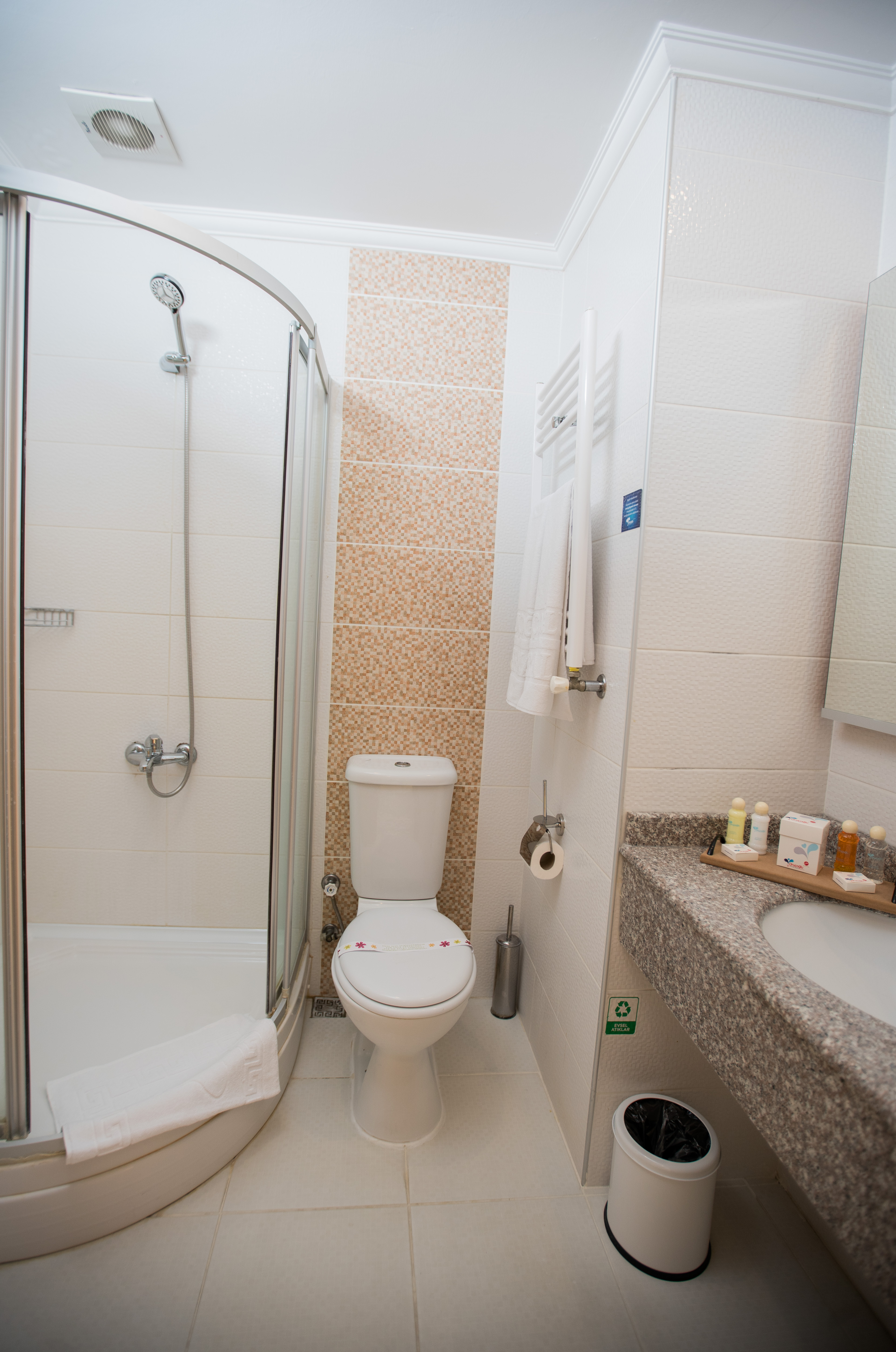 Double or Twin Deluxe