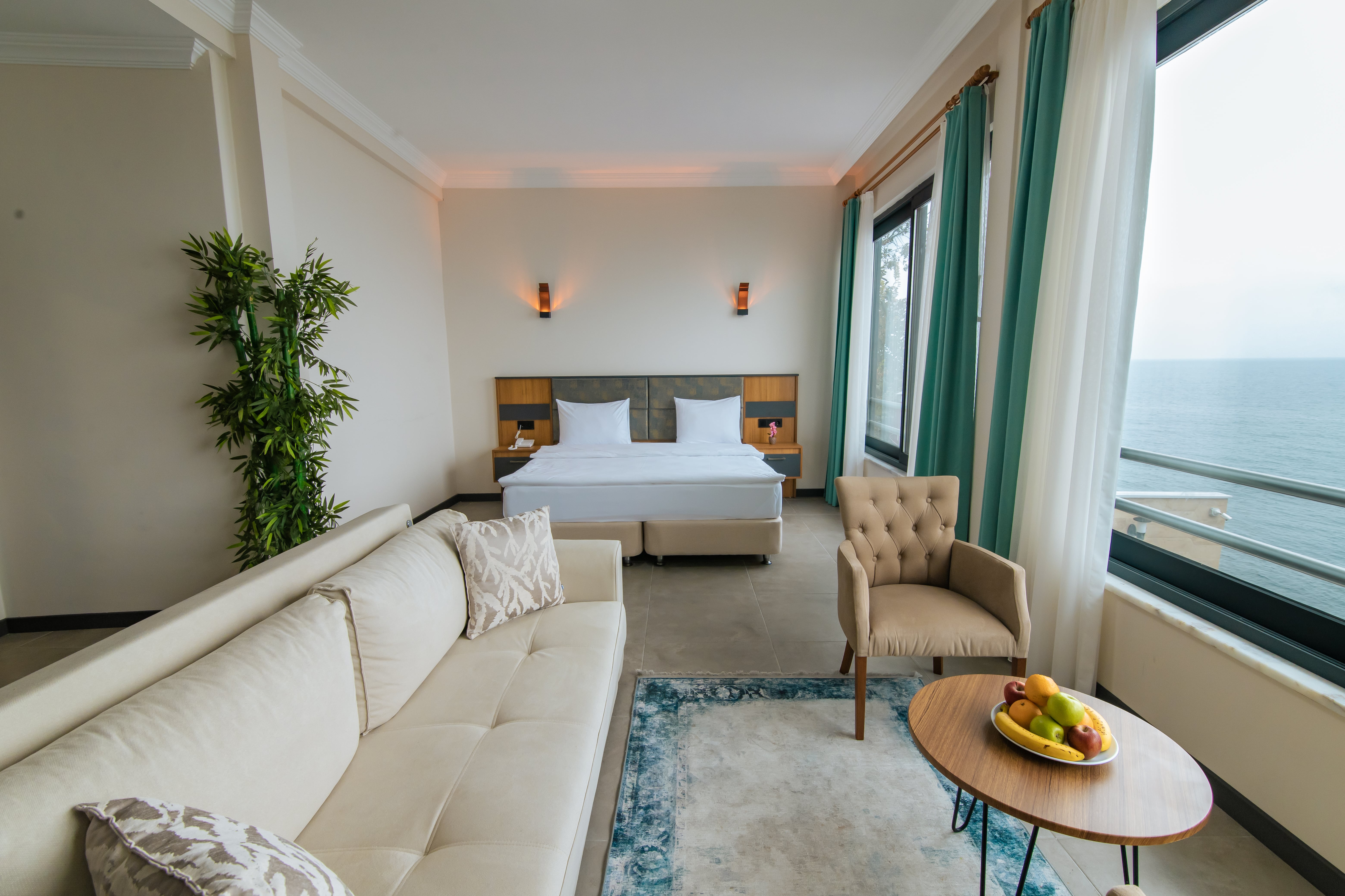 Quadruple Superior Sea View