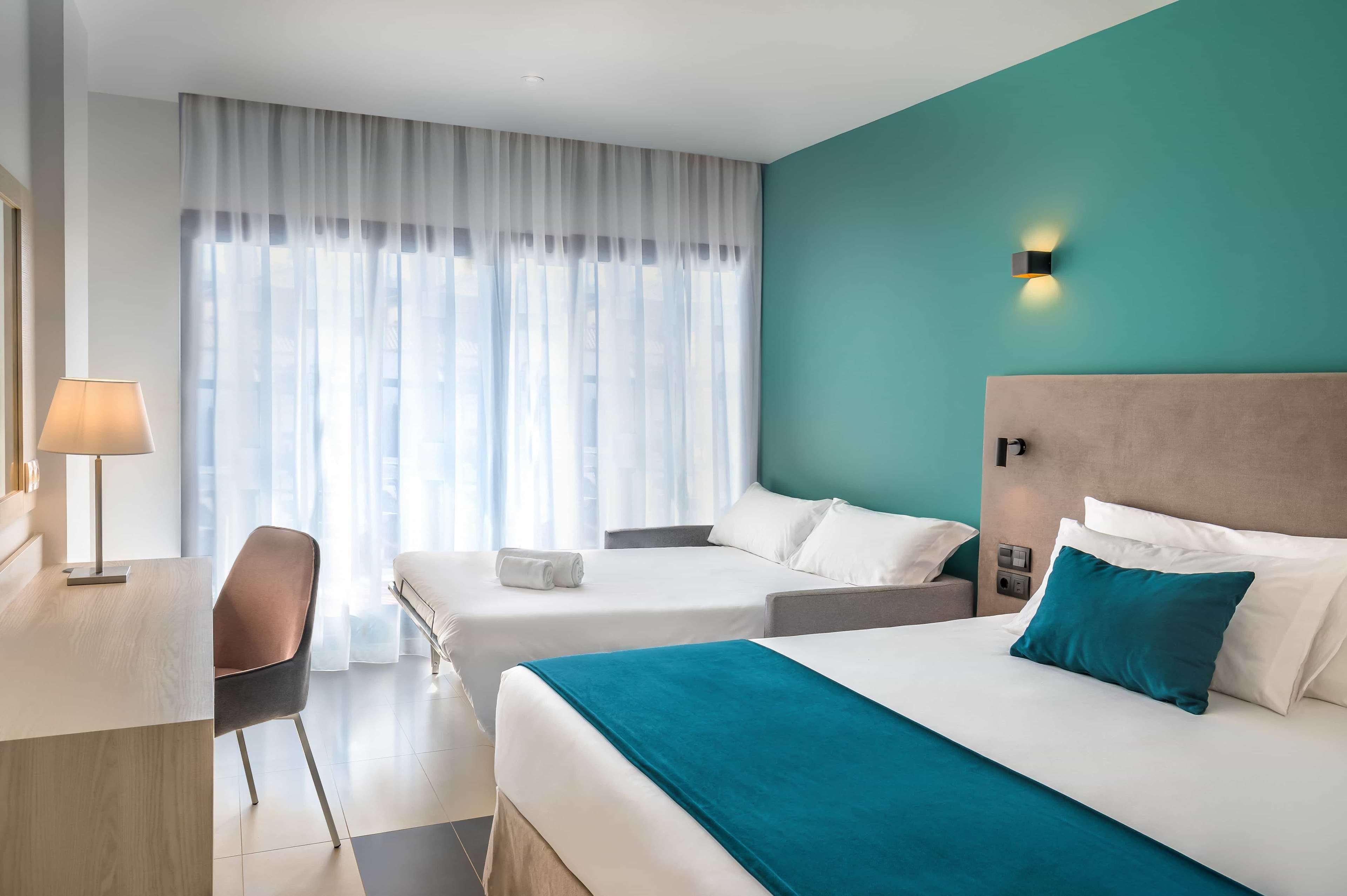 Family Room Superior