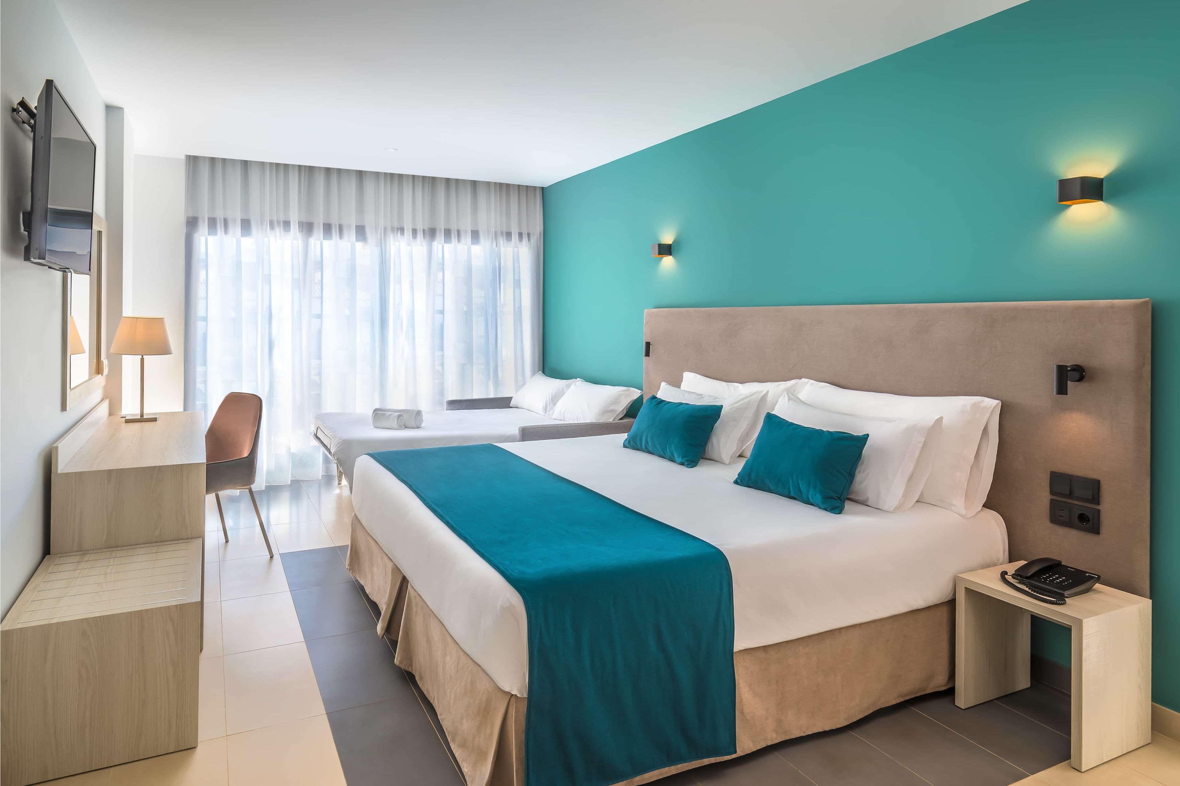 Family Room Superior