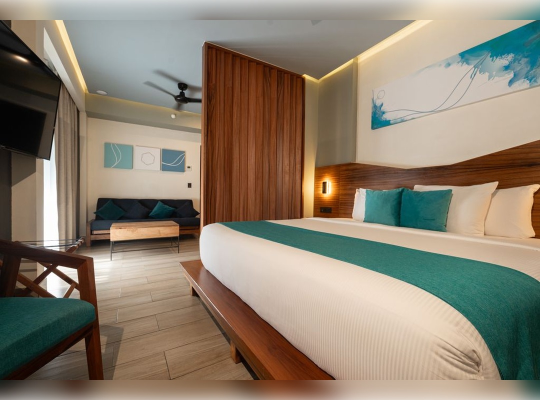 Junior Suite Lagoon View