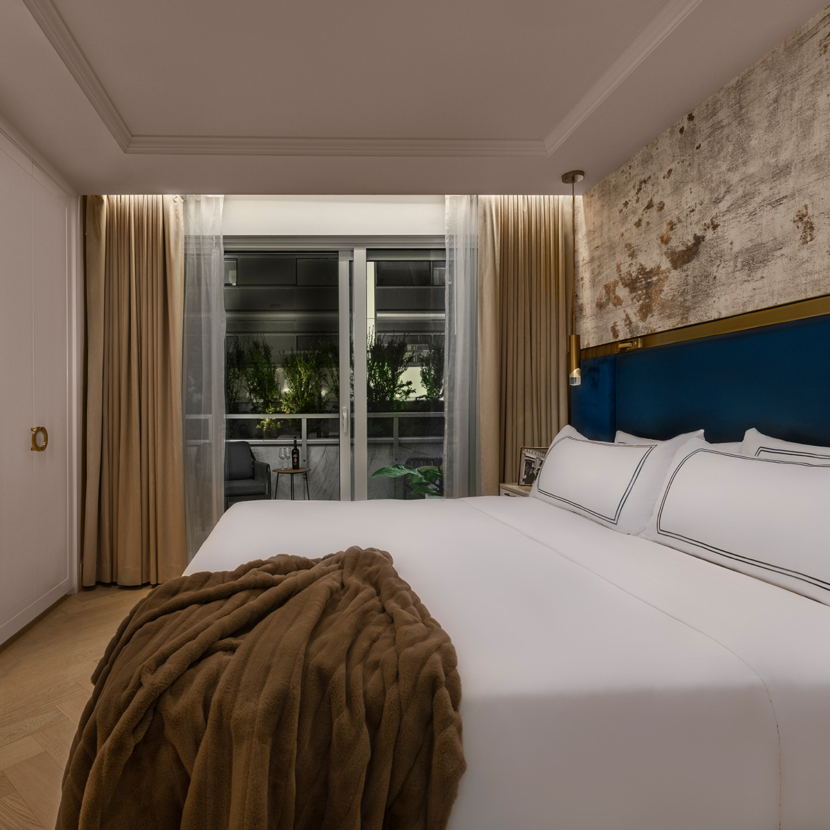 Double King Size Bed