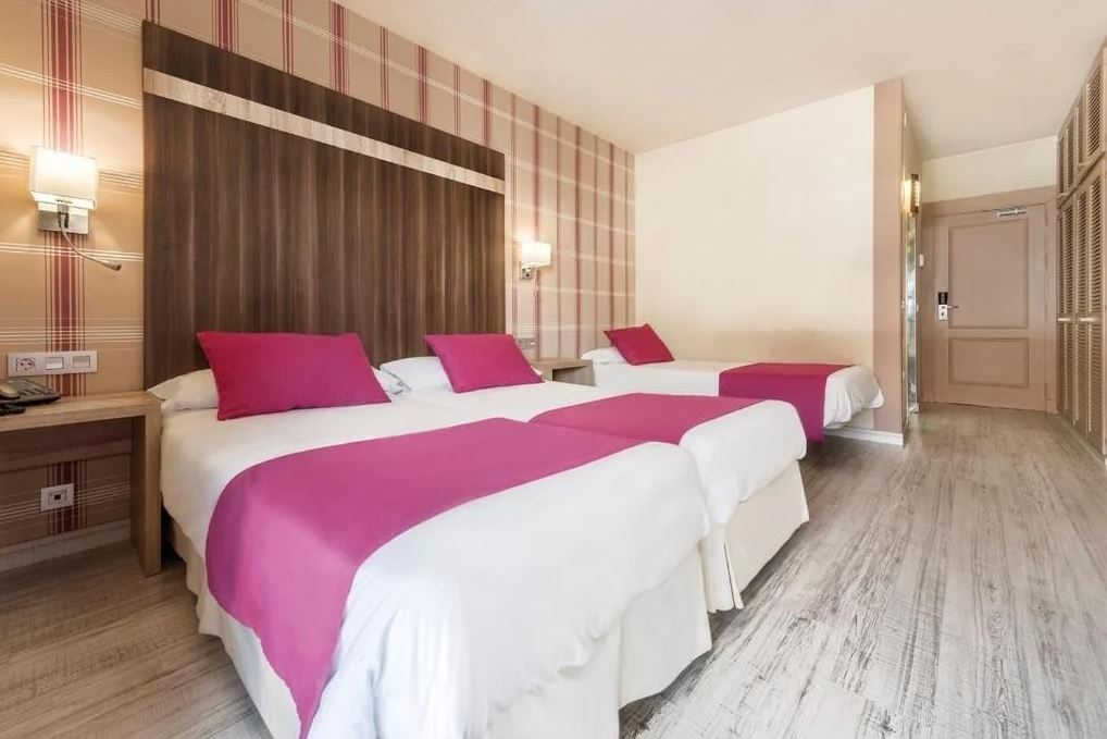 Double or Twin Superior