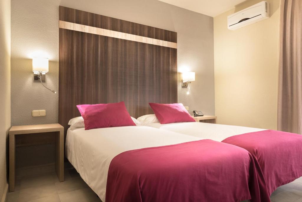 Double or Twin Capacity 2