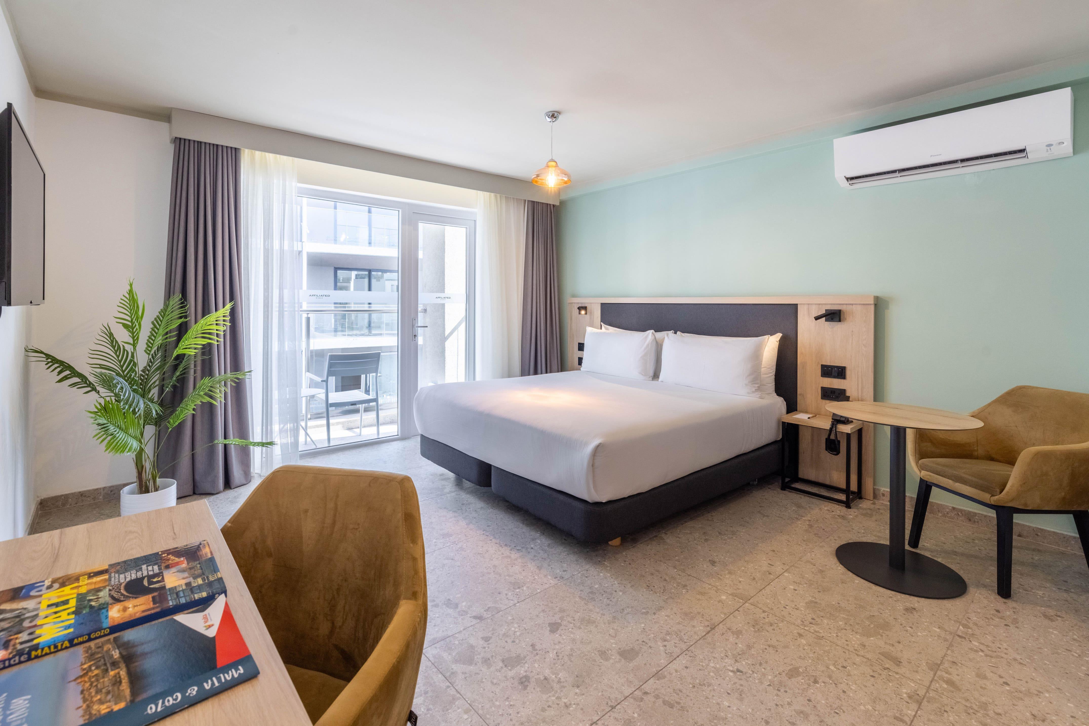 Double Superior King Bed