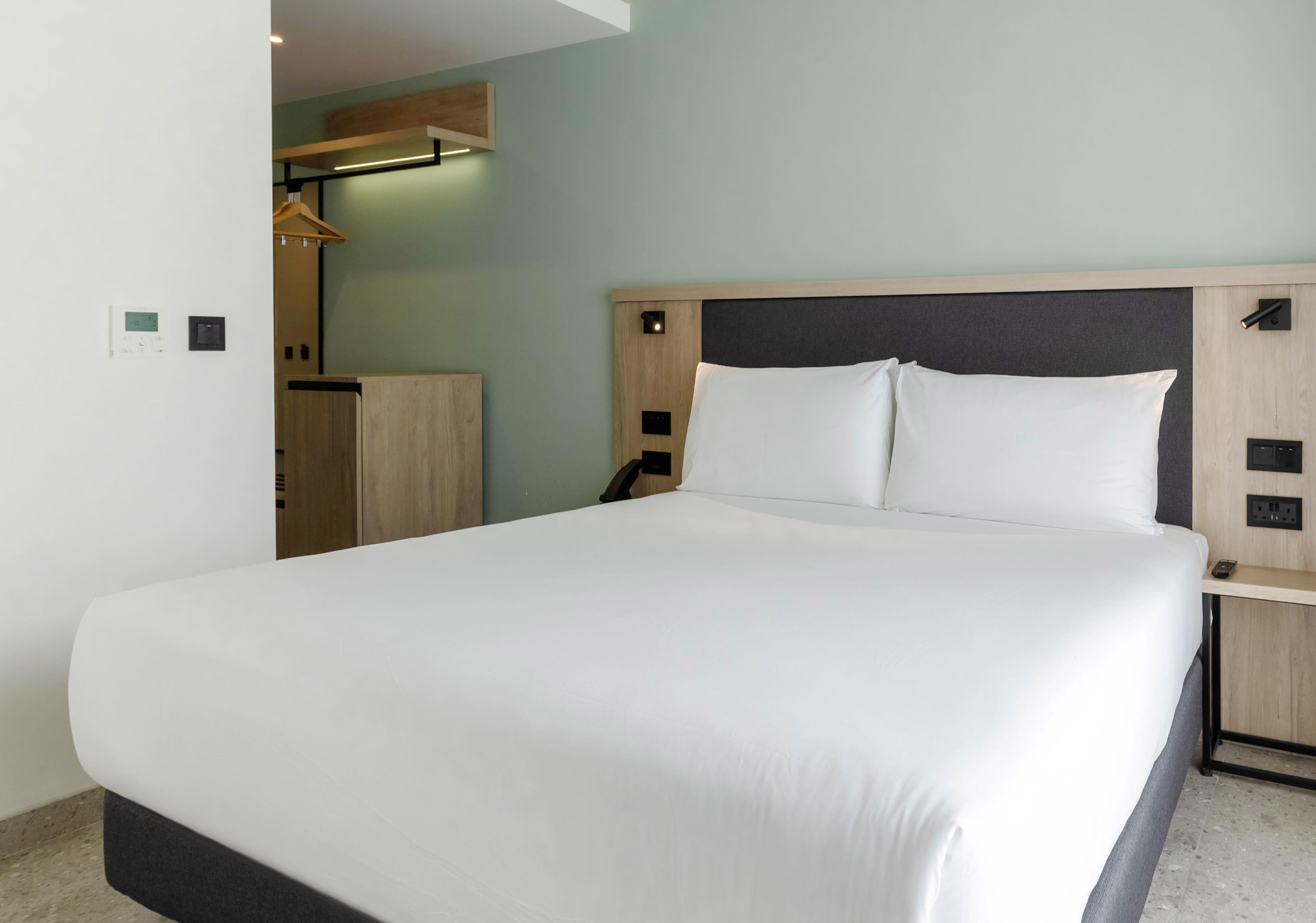 Double King Size Bed