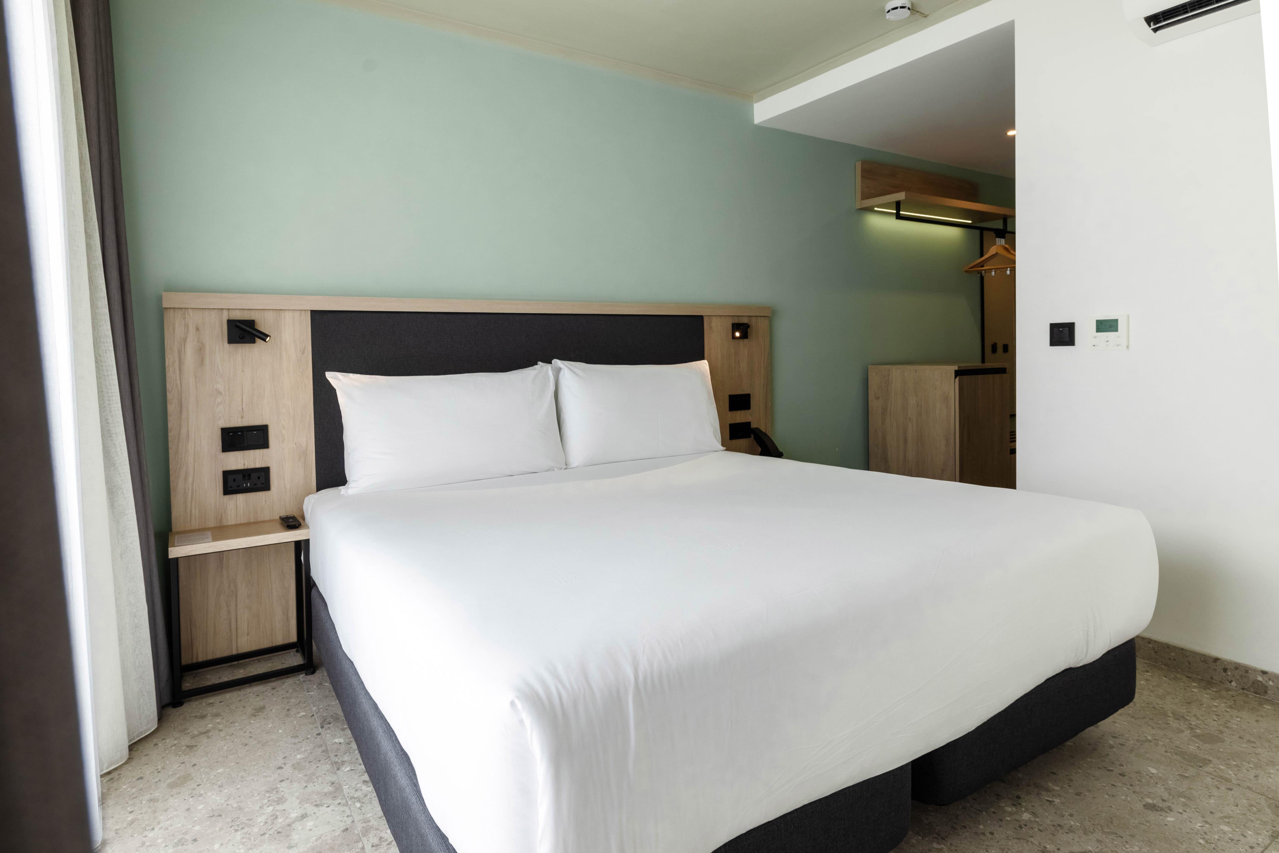 Double King Size Bed