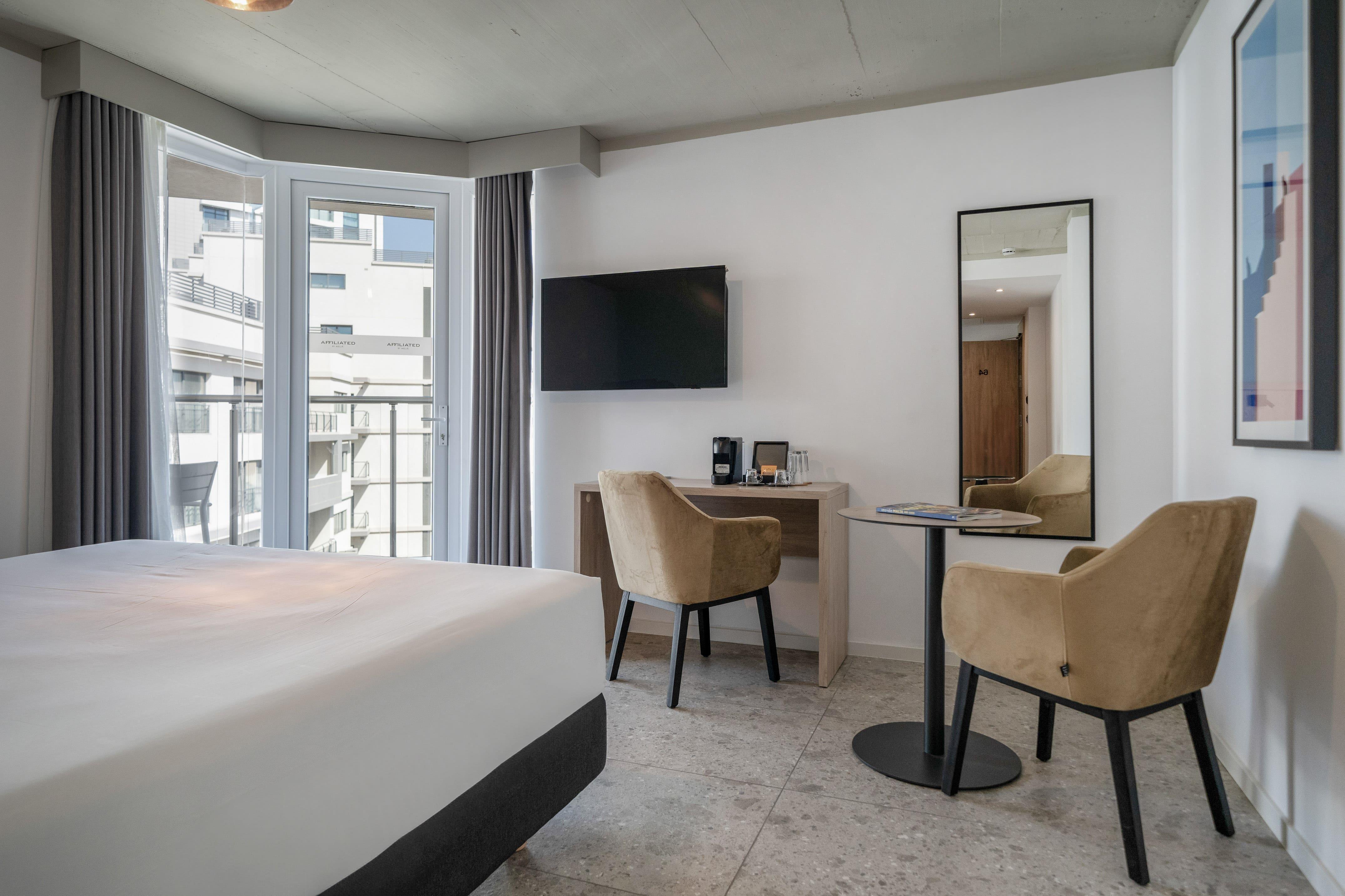 Double Superior King Bed