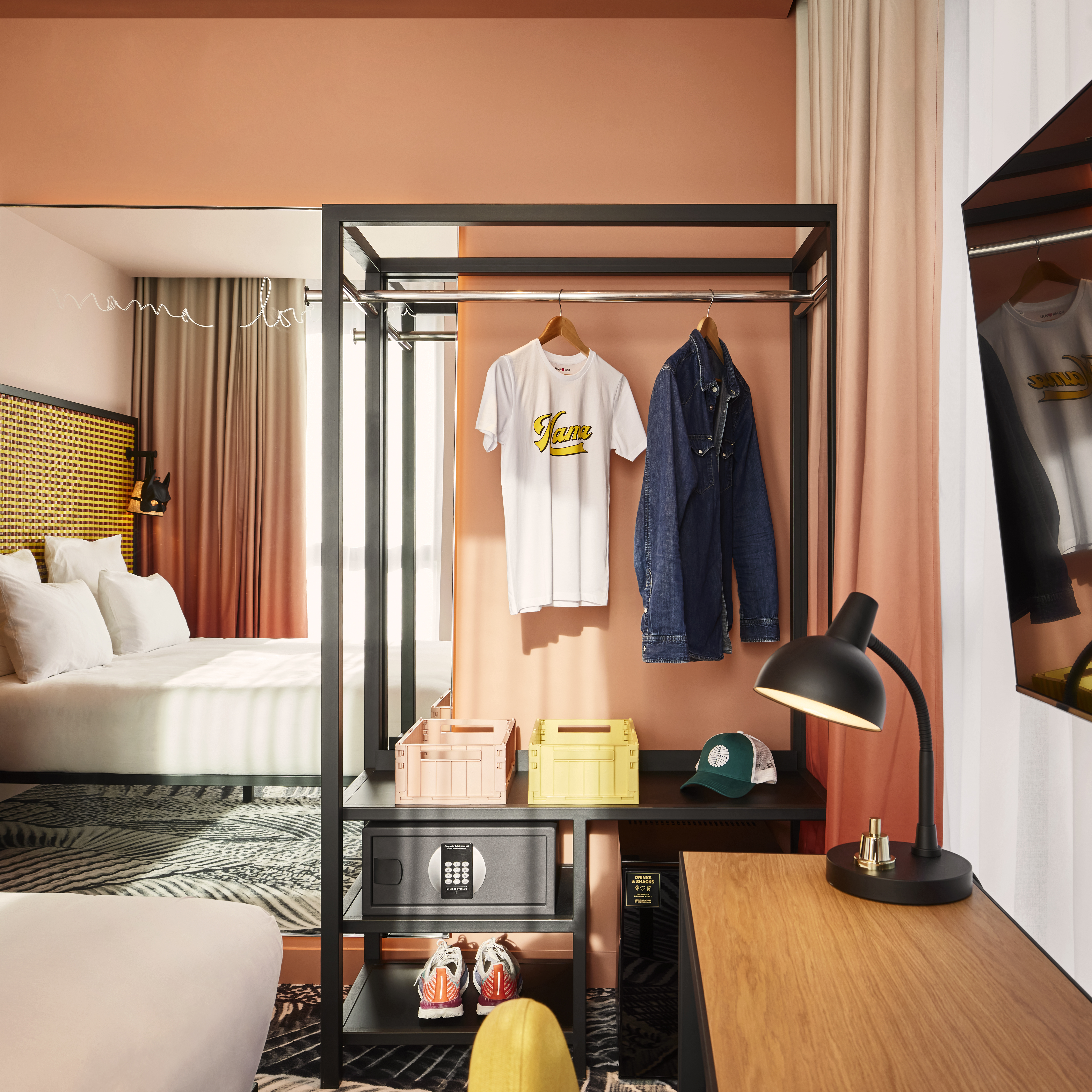 Double Queen Size Bed