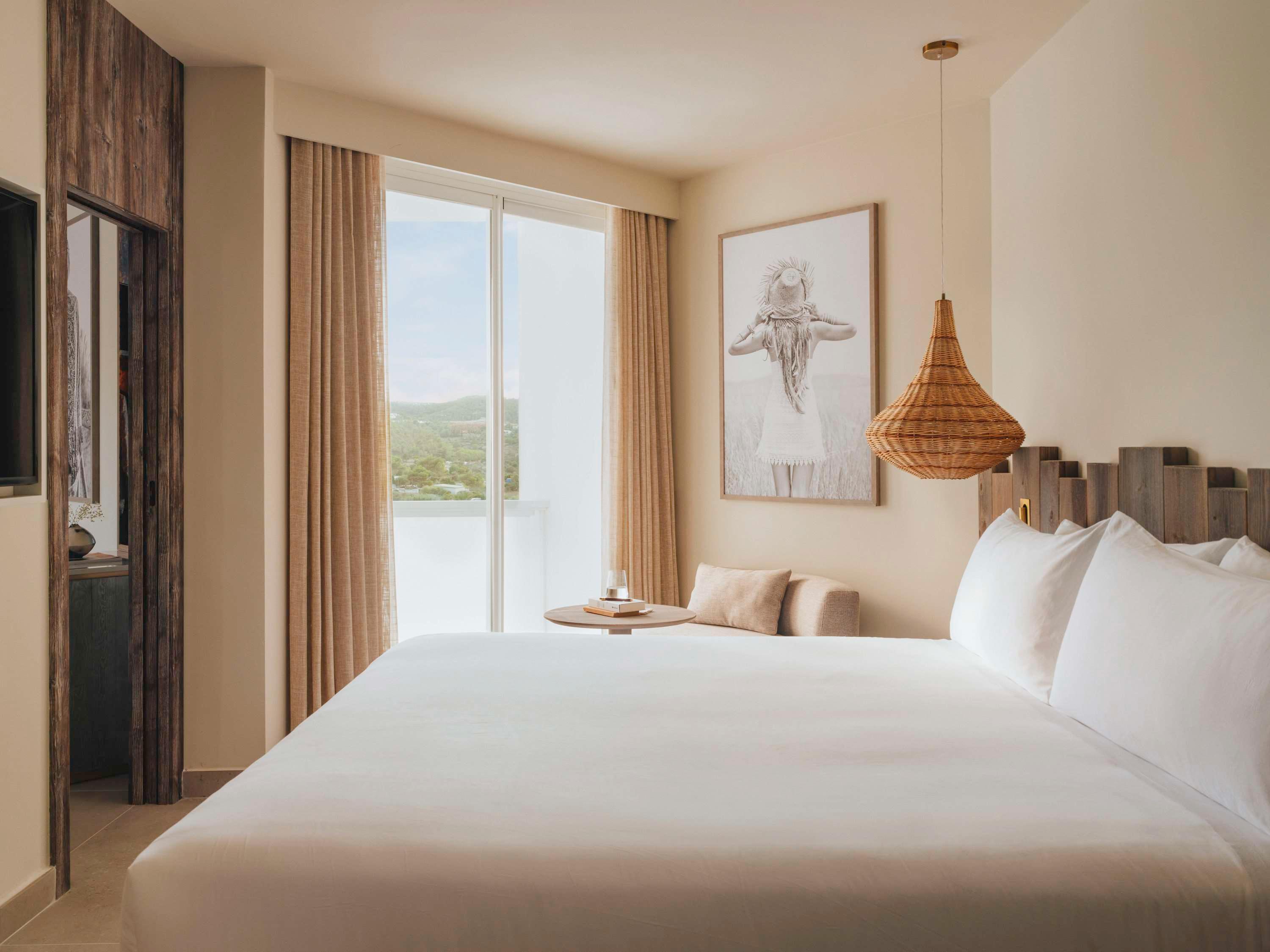 Double King Size Bed