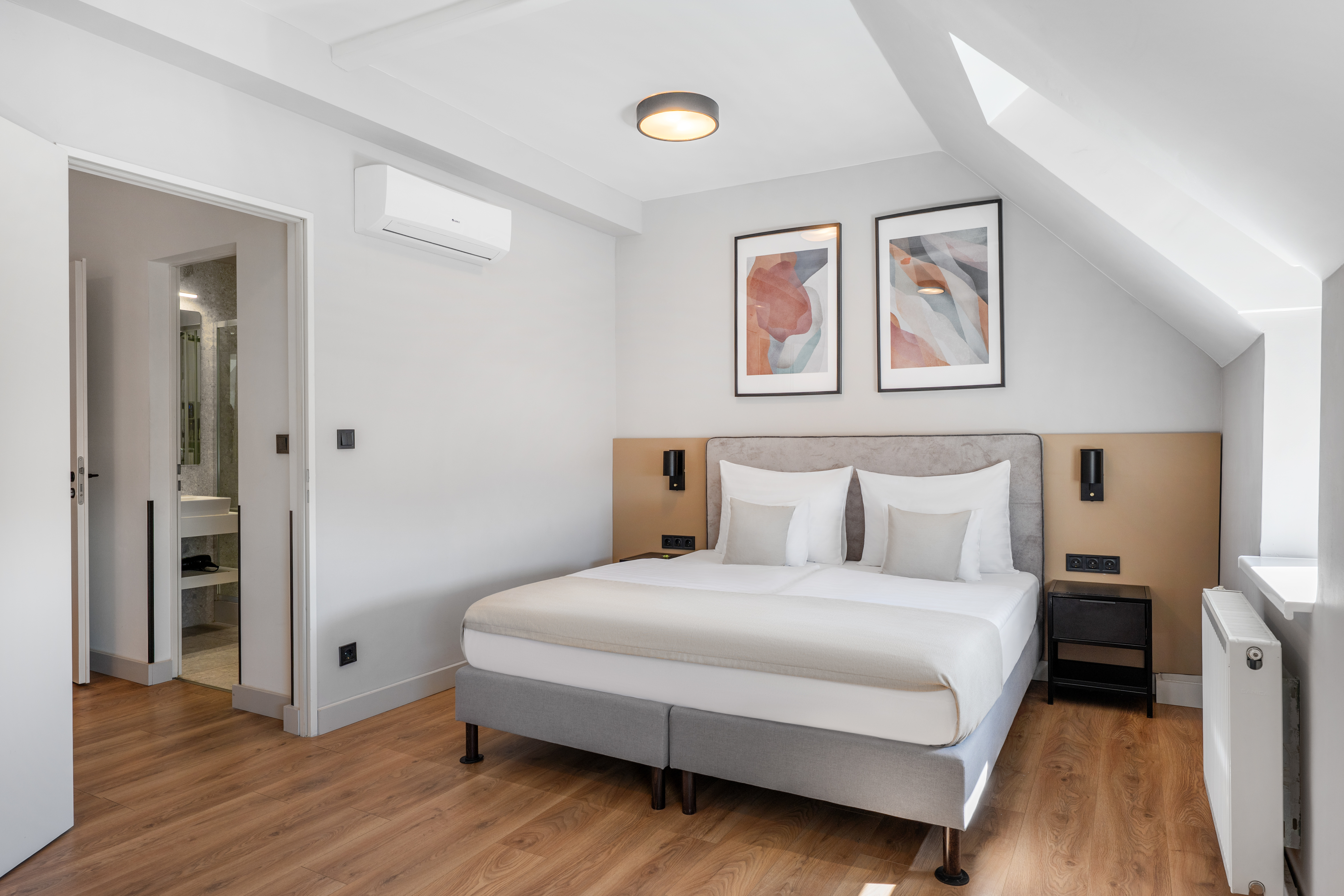 Apartment Two Bedrooms with Terrace