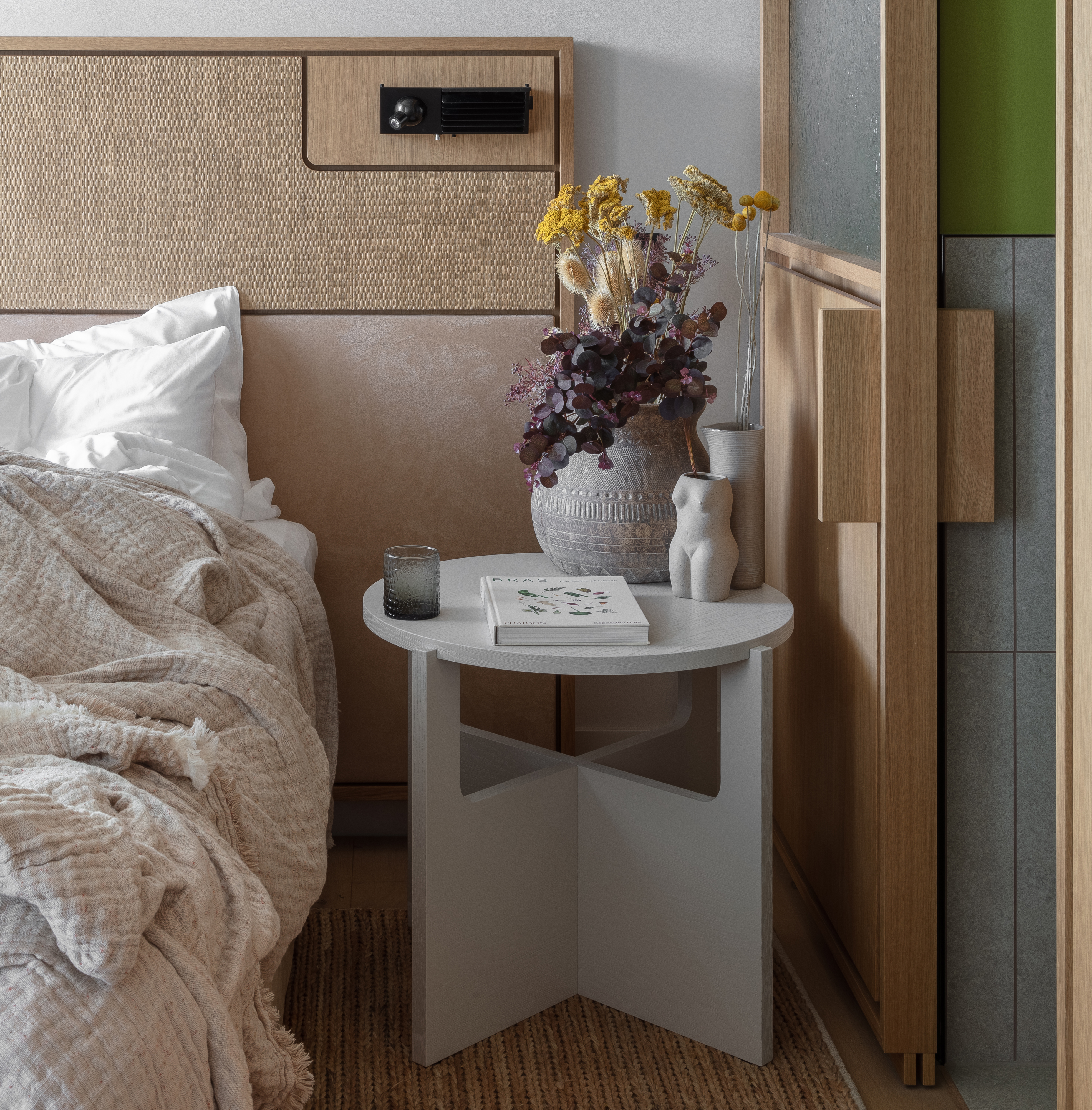 Studio Classic Double Bed