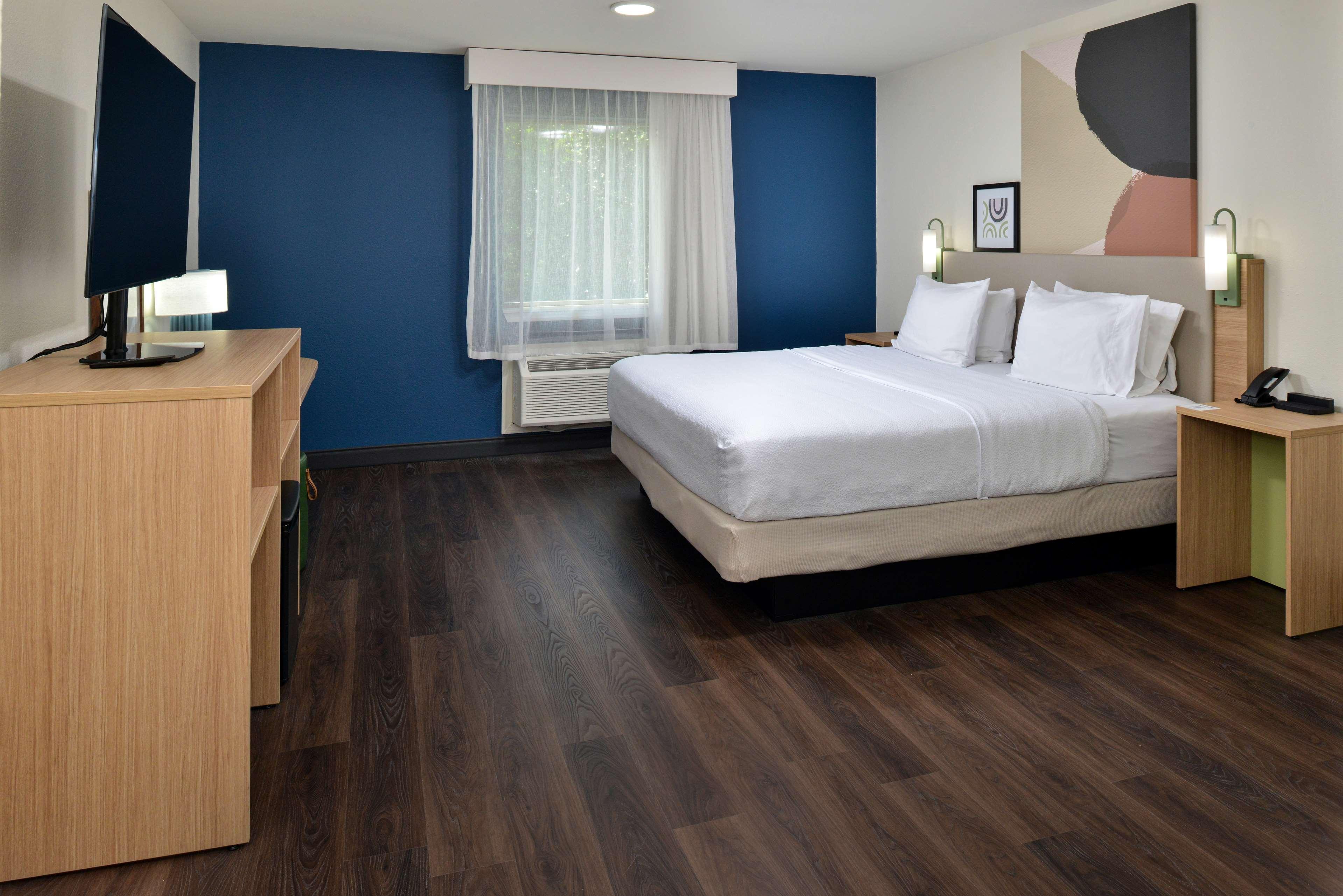 Double Accessible King Size Bed