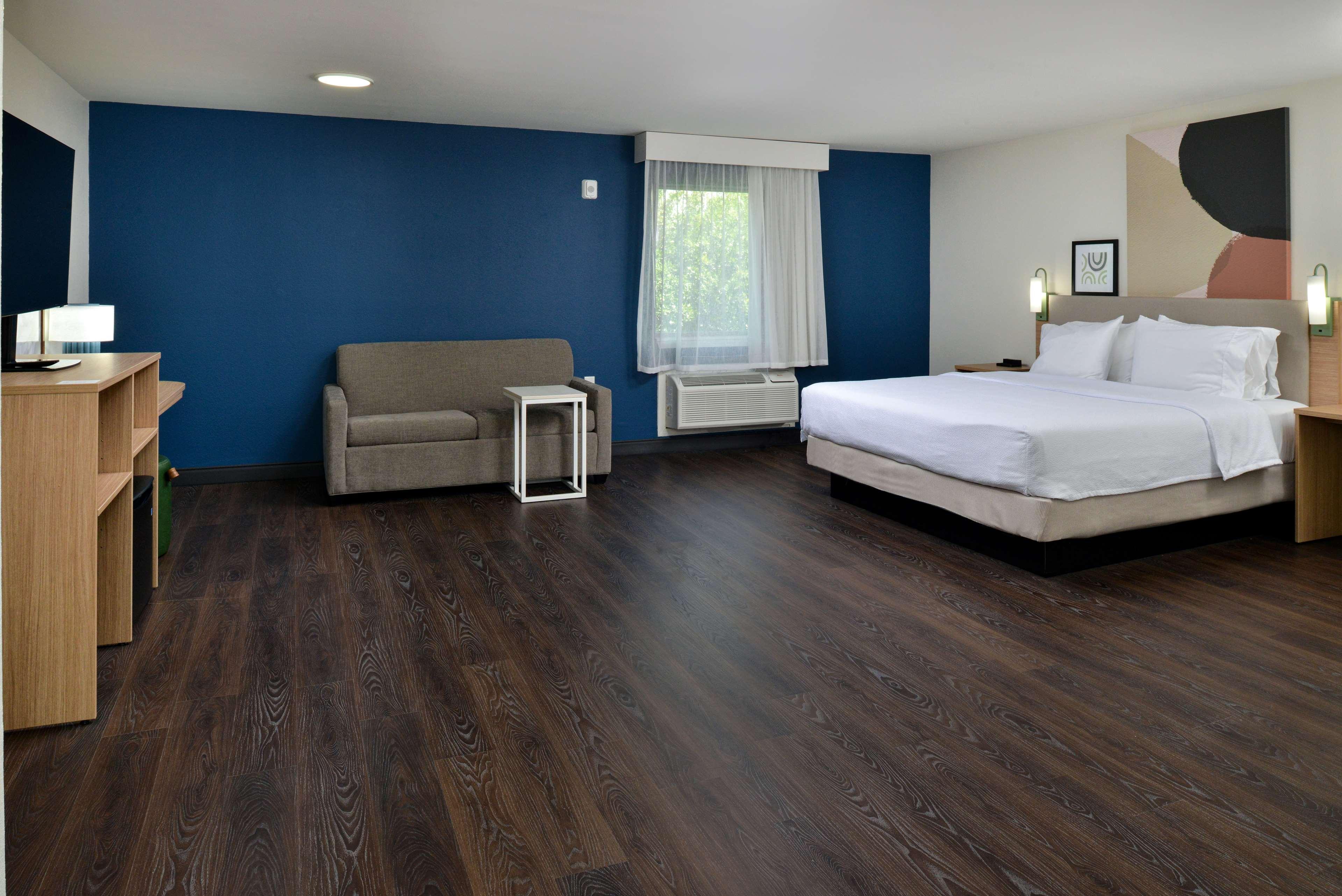 Double King Size Bed