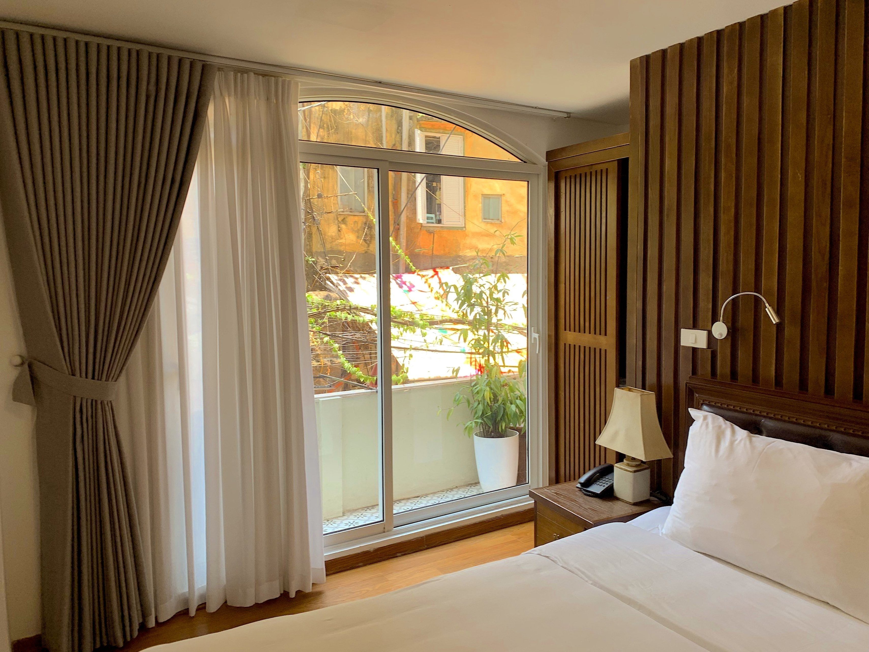 Suite Queen Size Bed