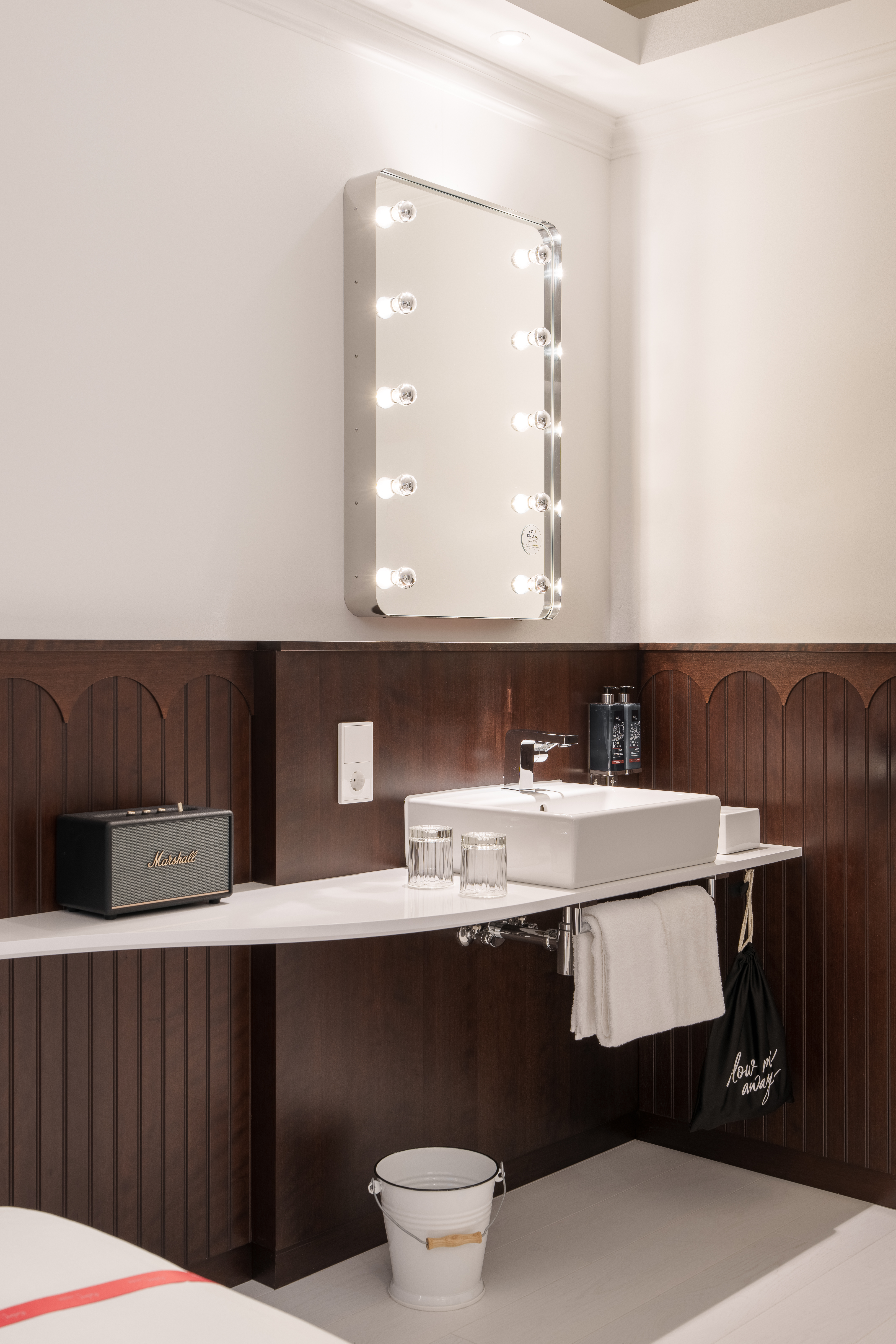 Single Deluxe One Bed