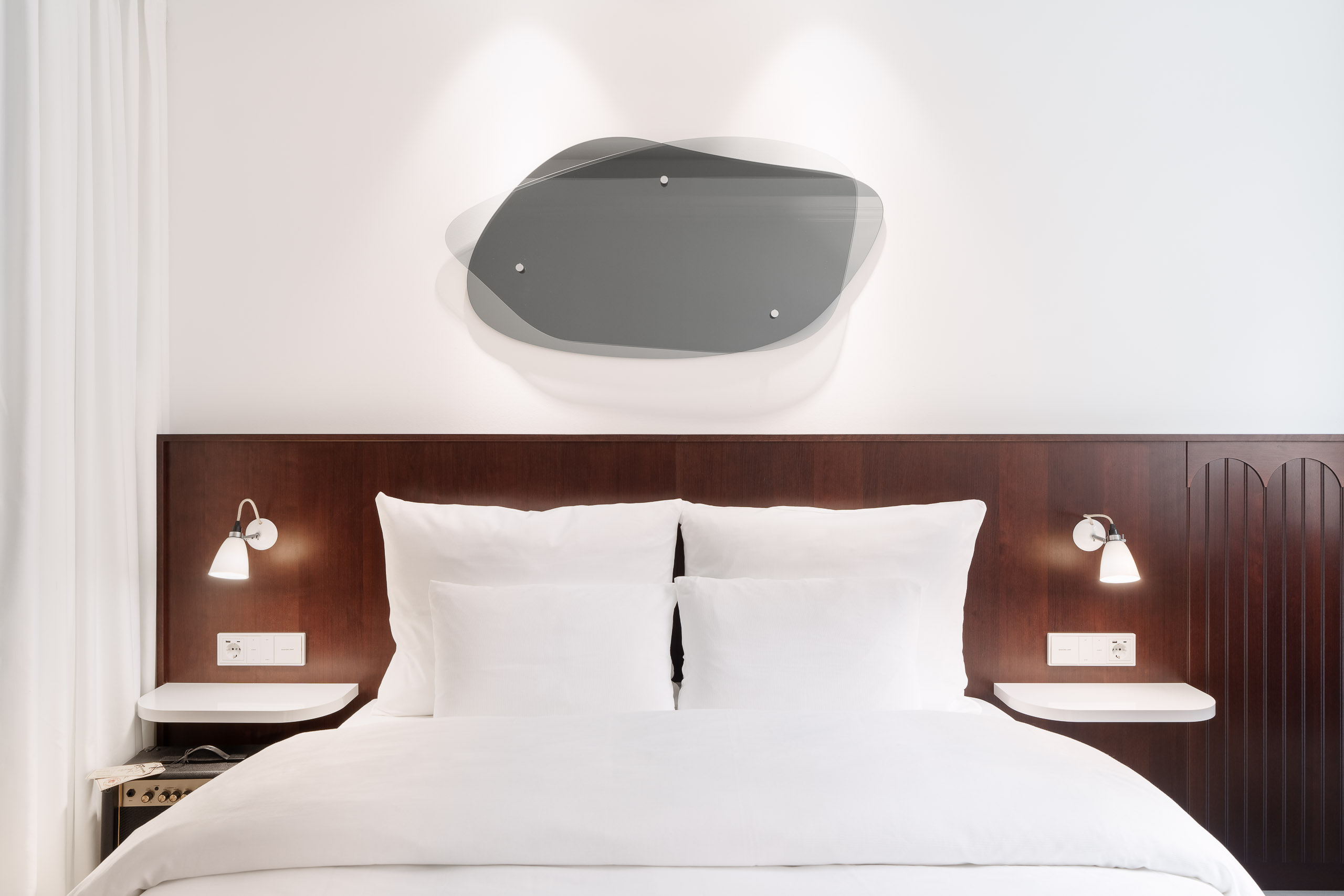 Single Deluxe One Bed