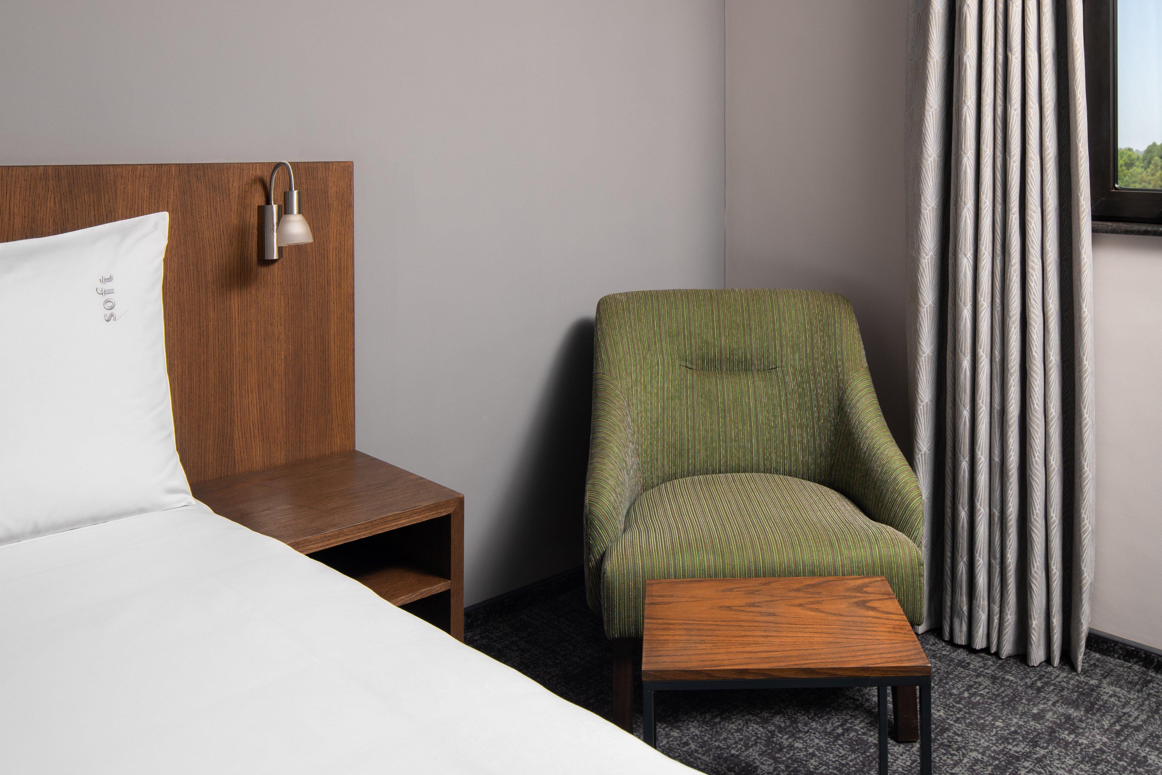 Double Accessible-queen Size Bed