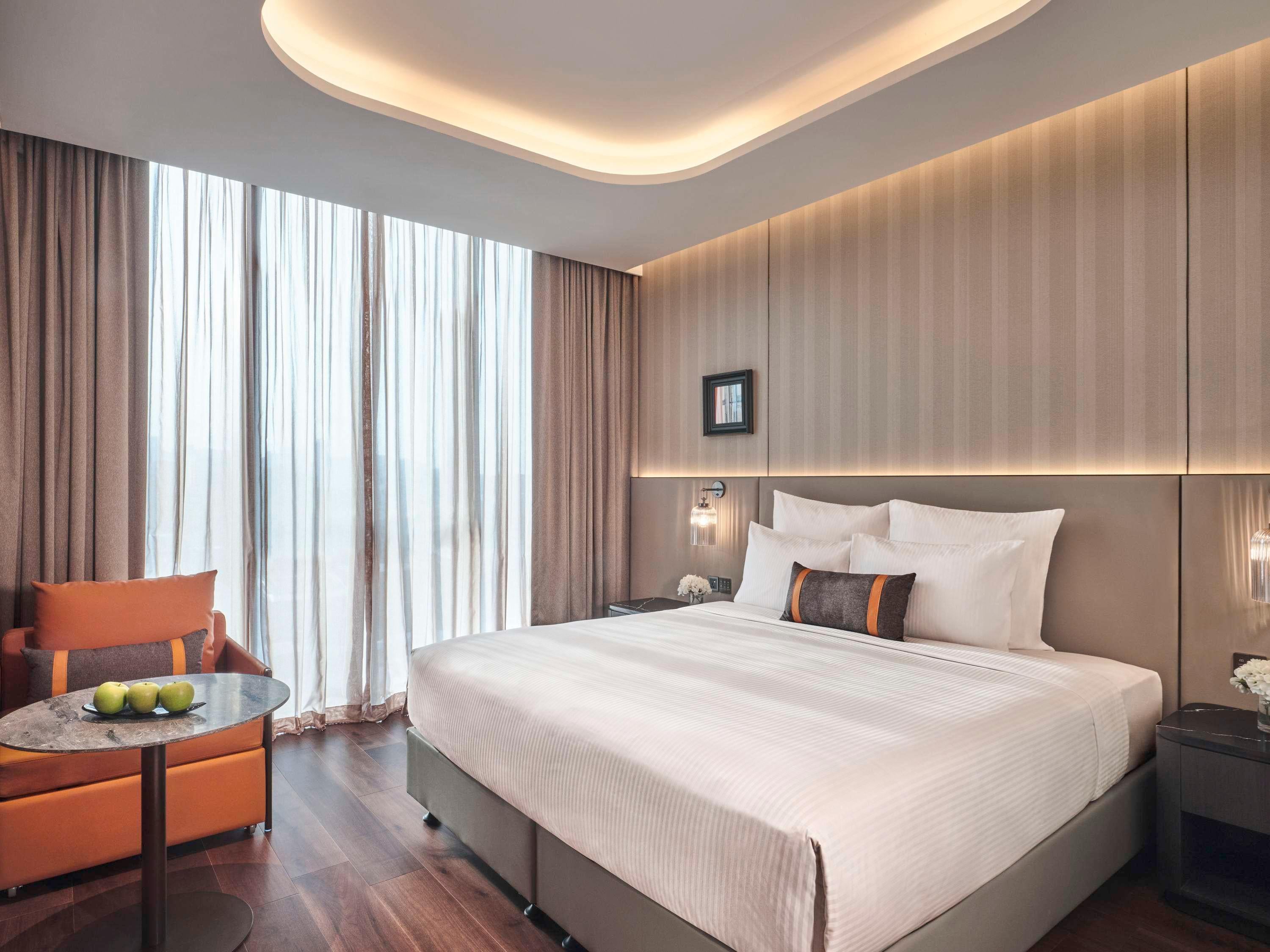 Double Executive King Bed