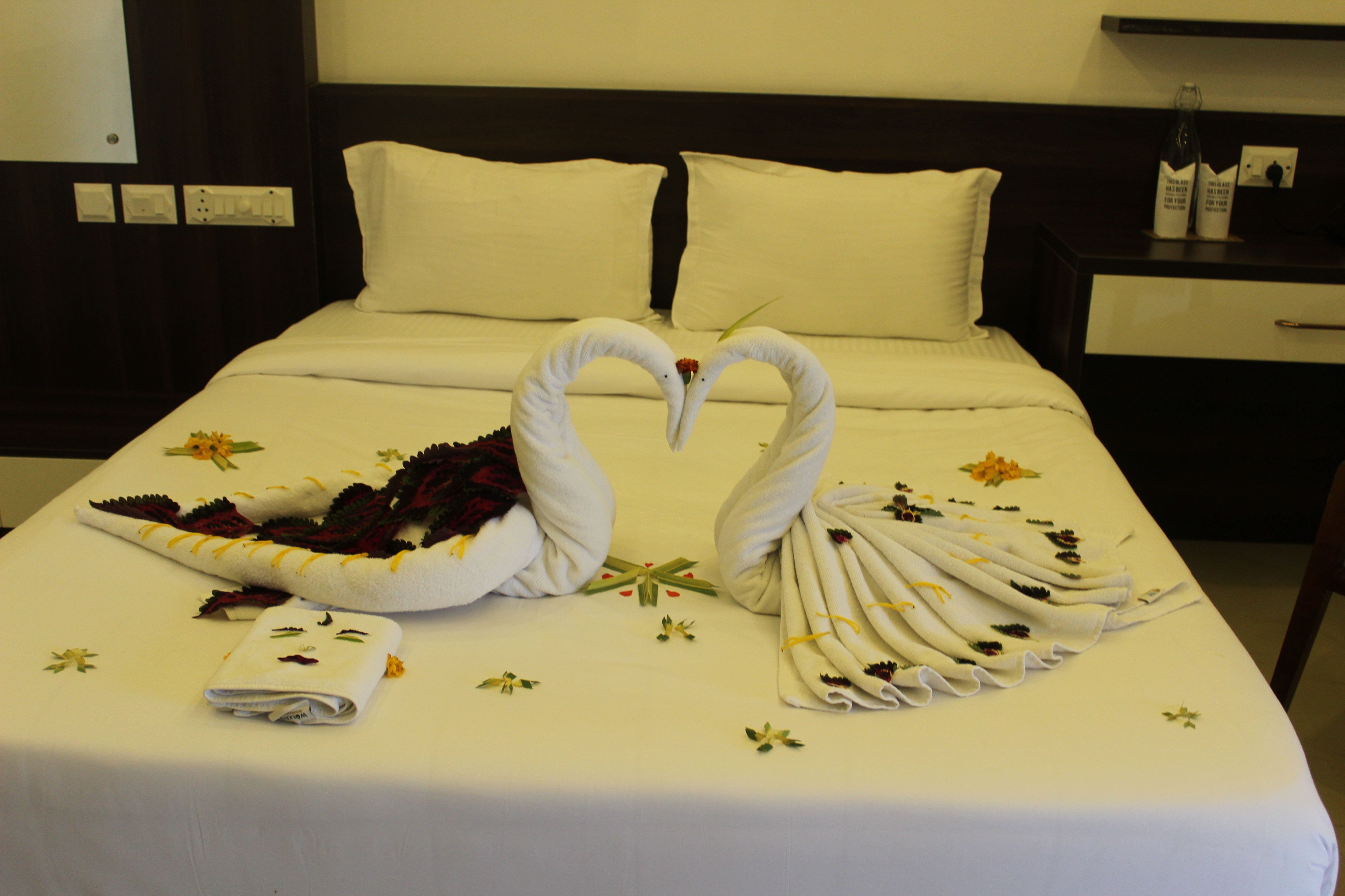 Double Deluxe One Bed