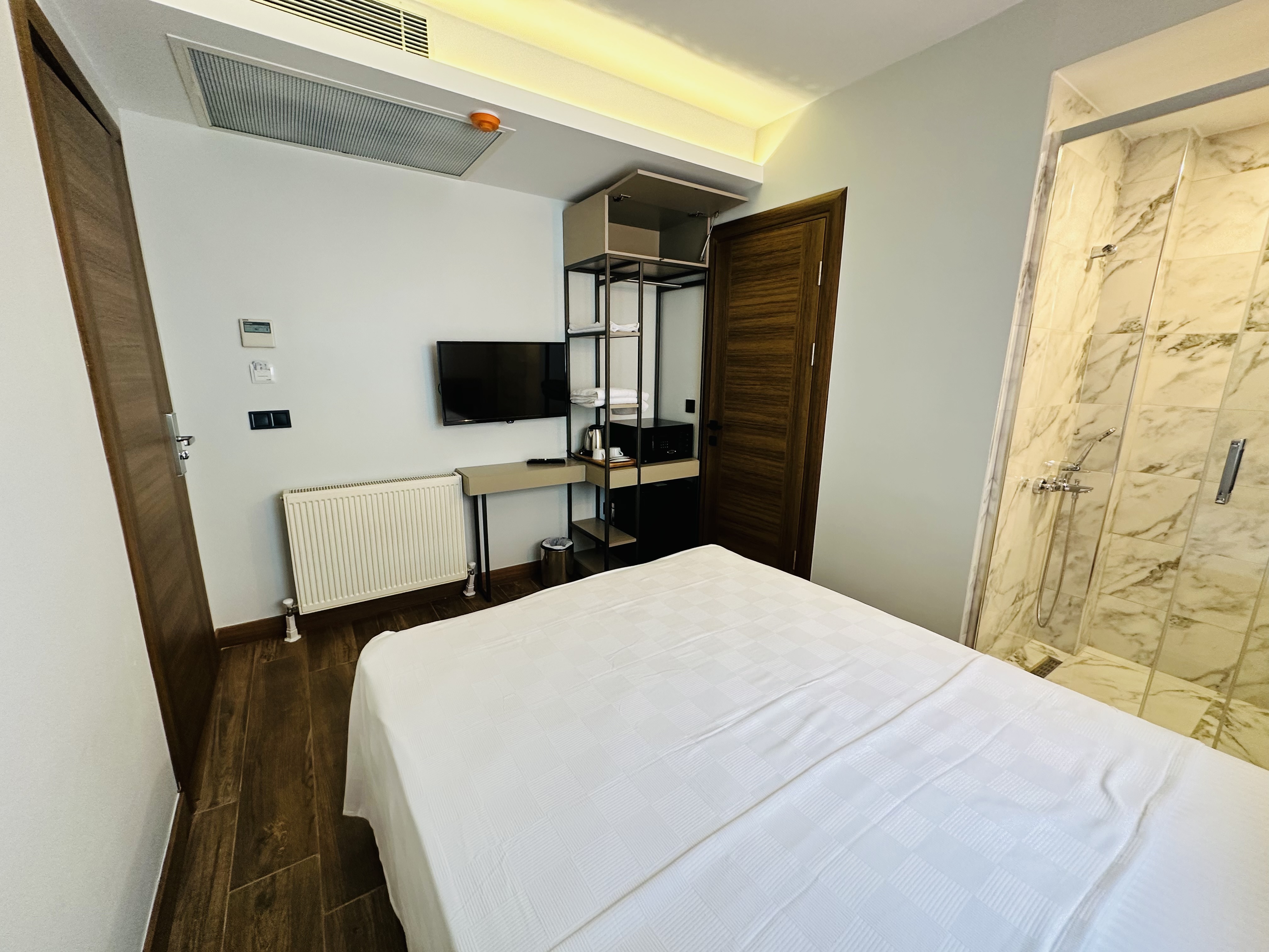 Room One Bedroom One Bathroom