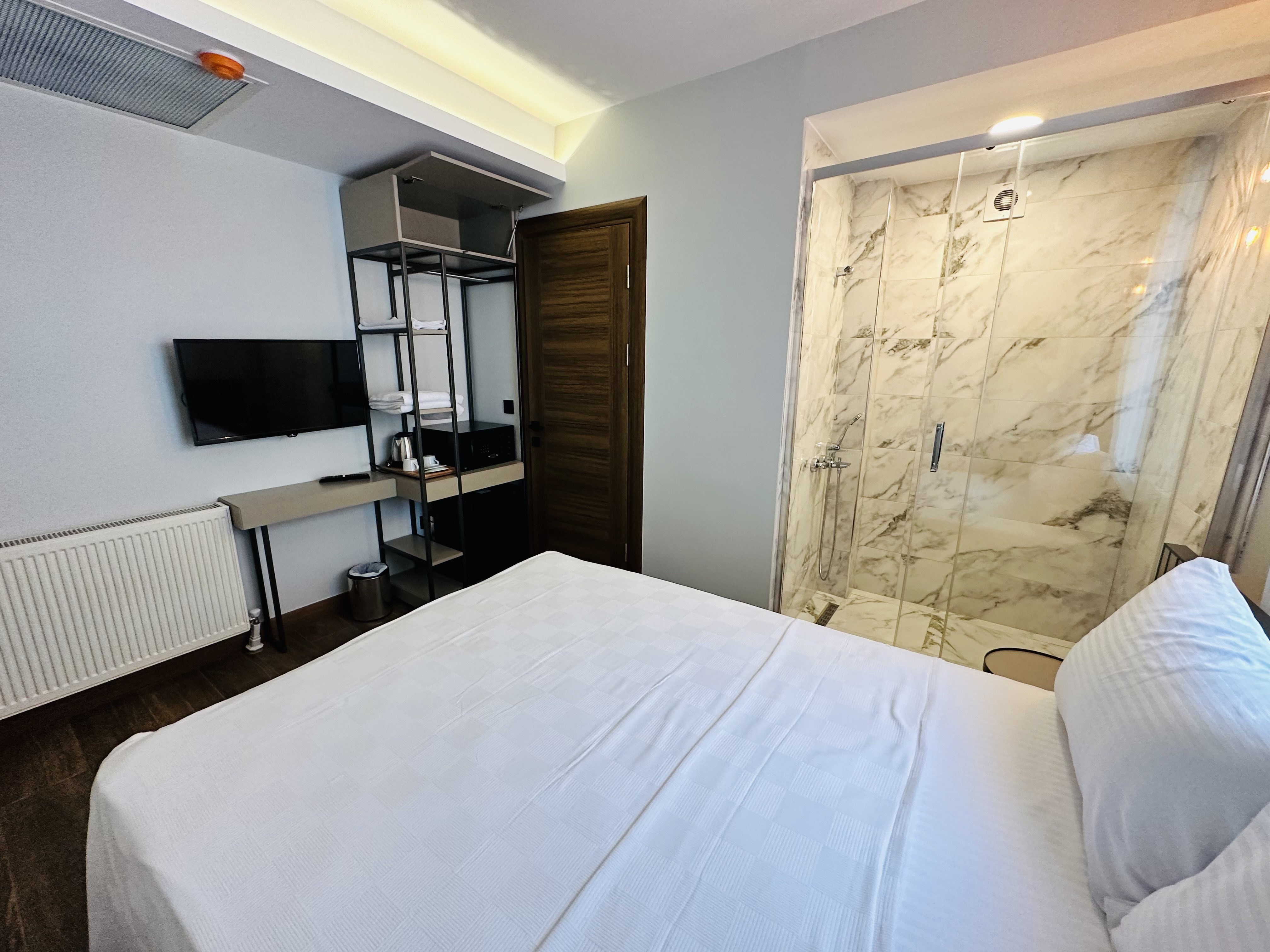 Room One Bedroom One Bathroom