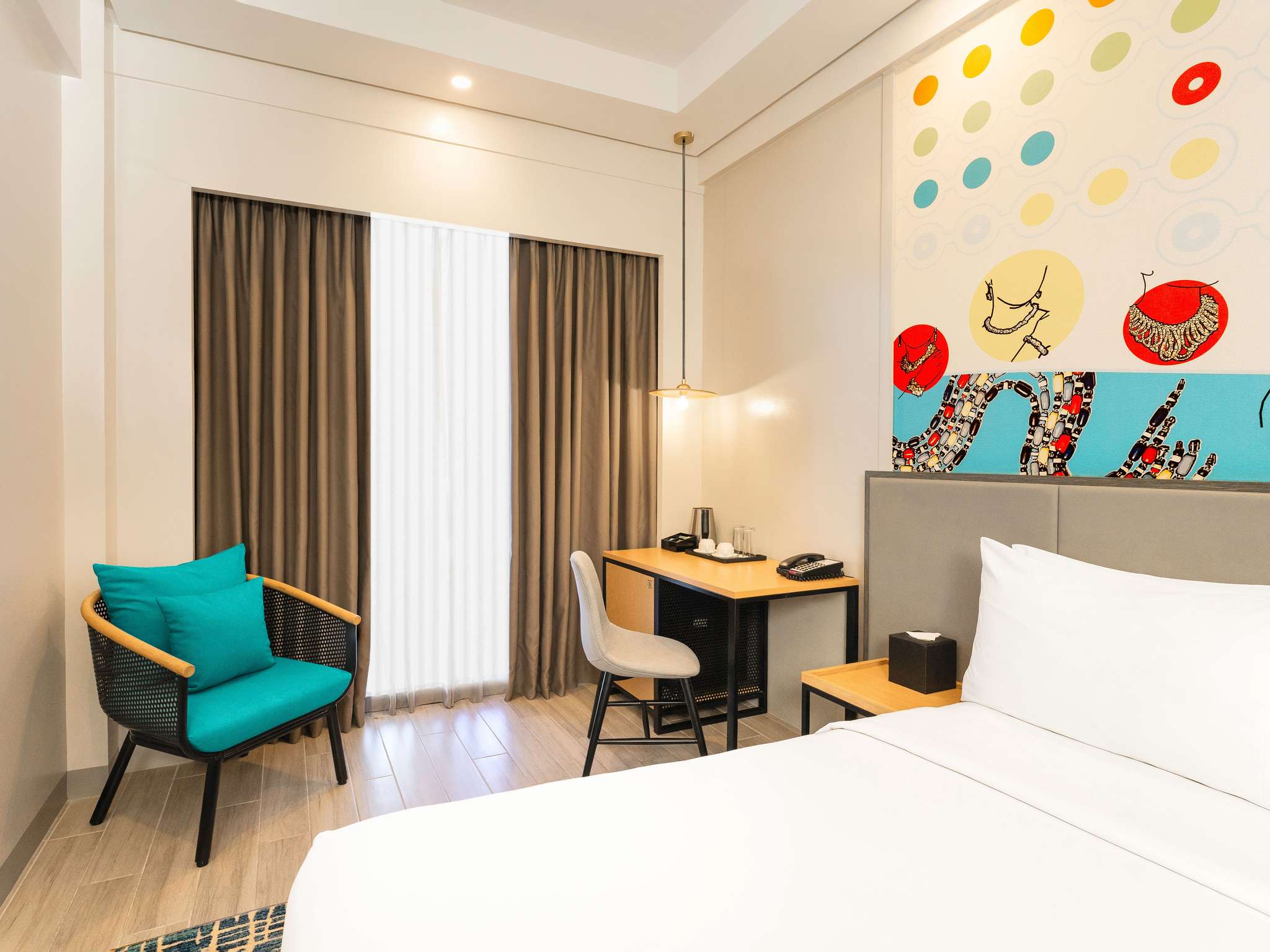 Double Queen Size Bed