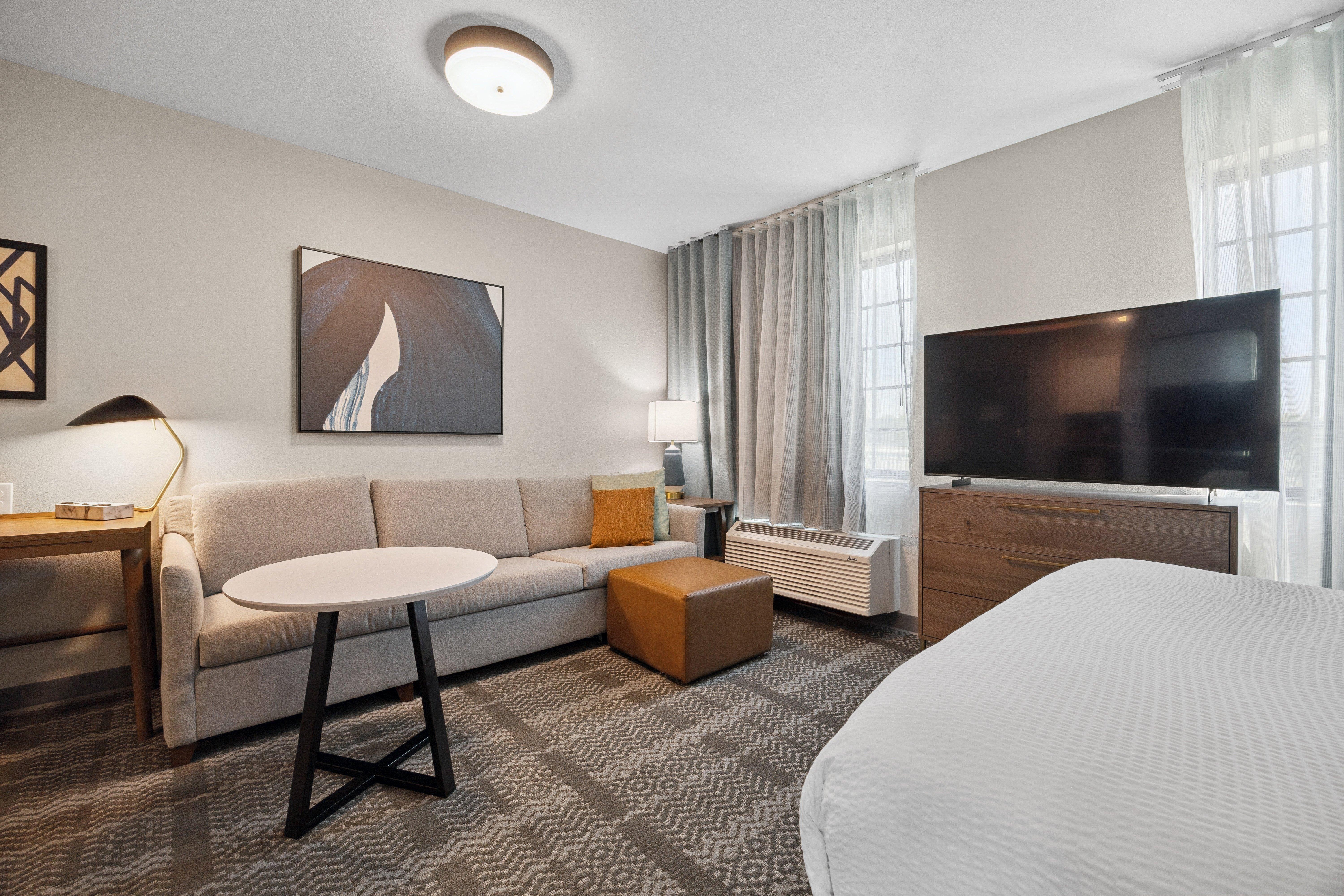 Studio Queen Size Bed