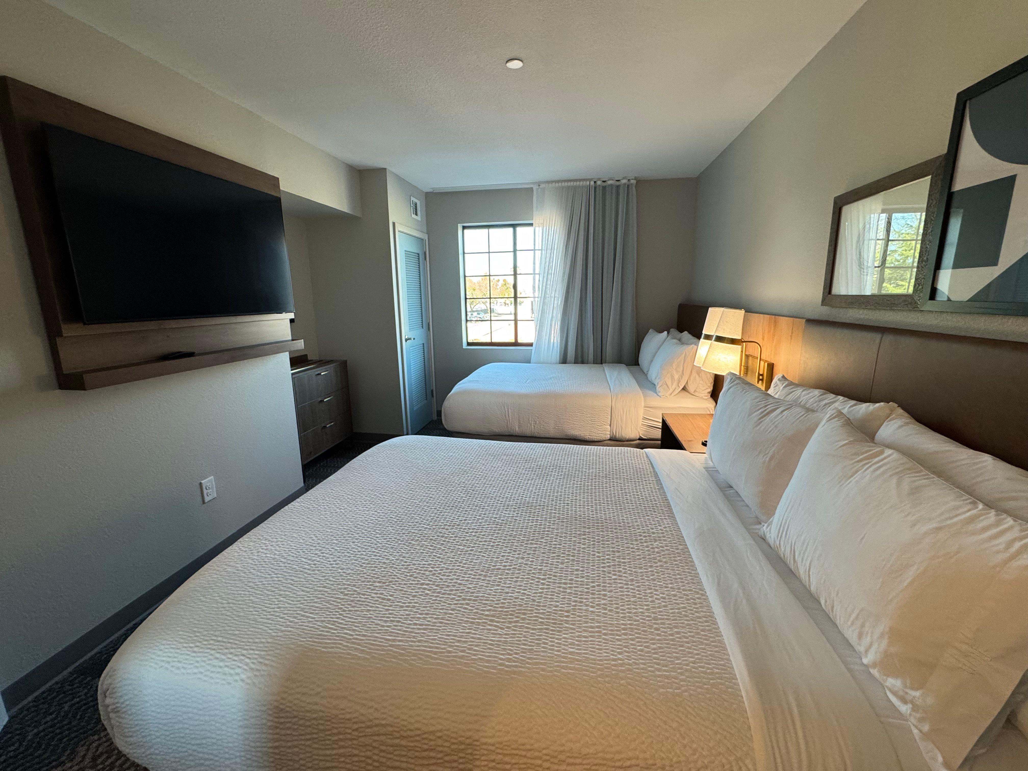 Suite Two Queen Beds One Bedroom