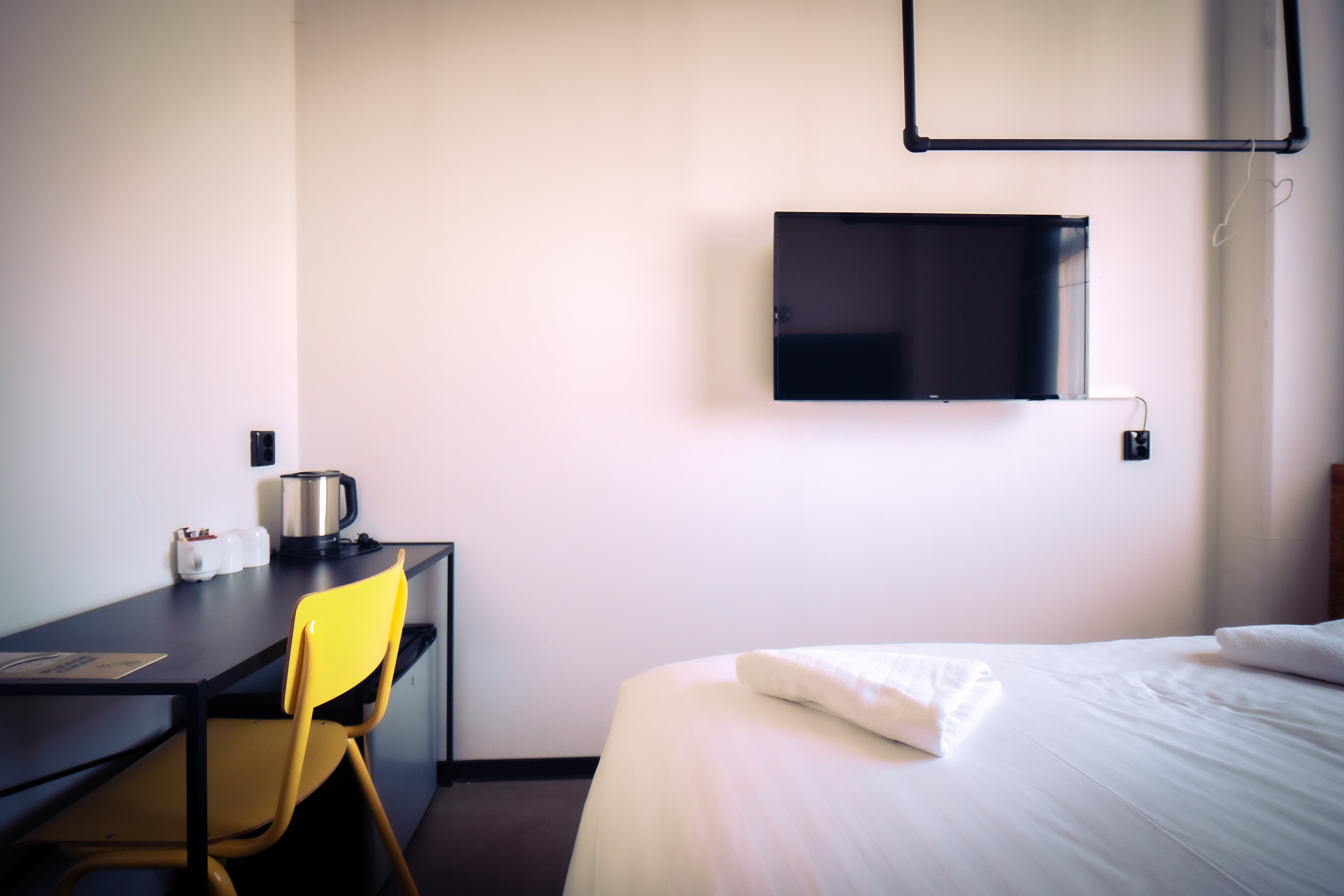 Twin One Bedroom One Bathroom