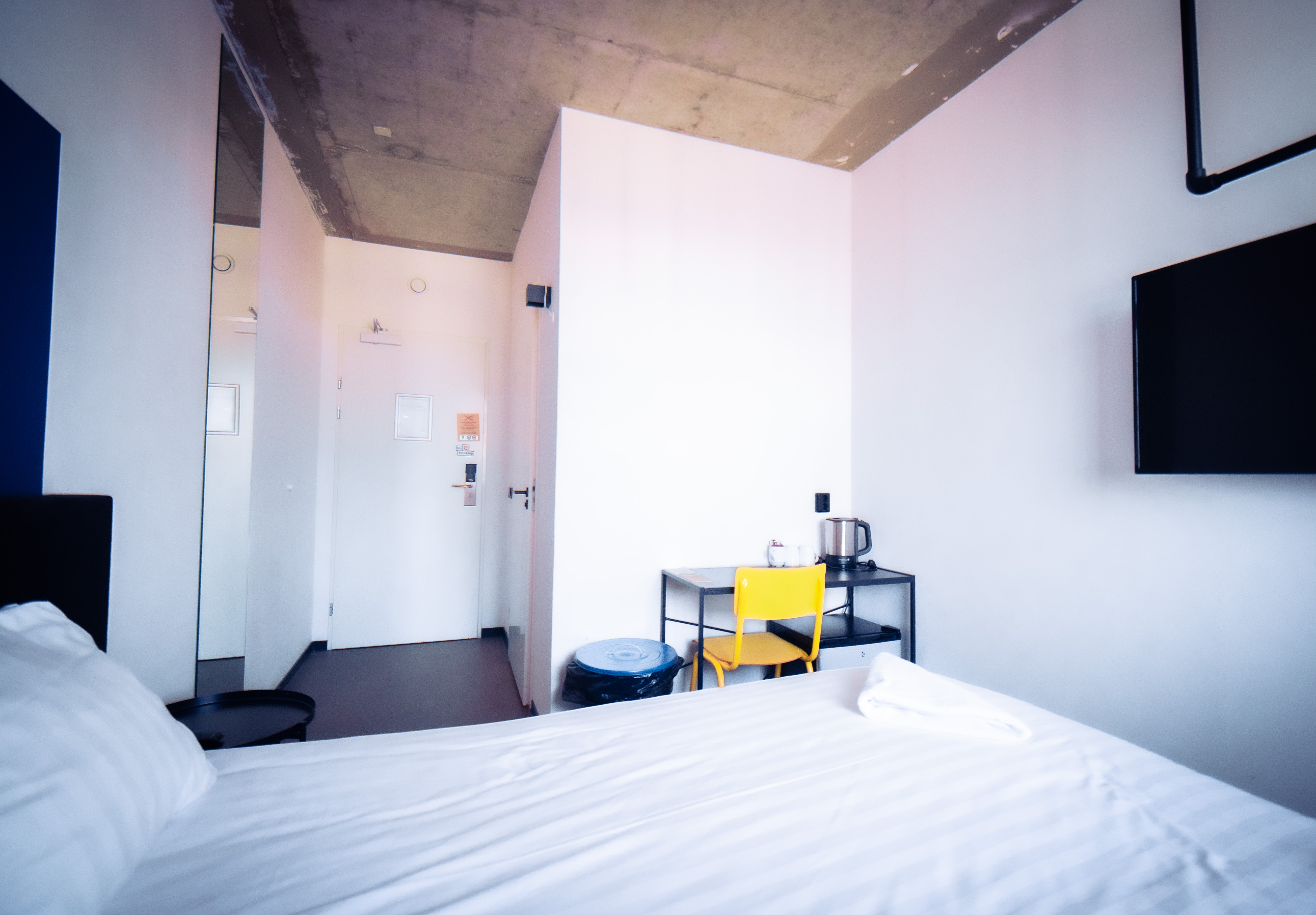 Twin One Bedroom One Bathroom