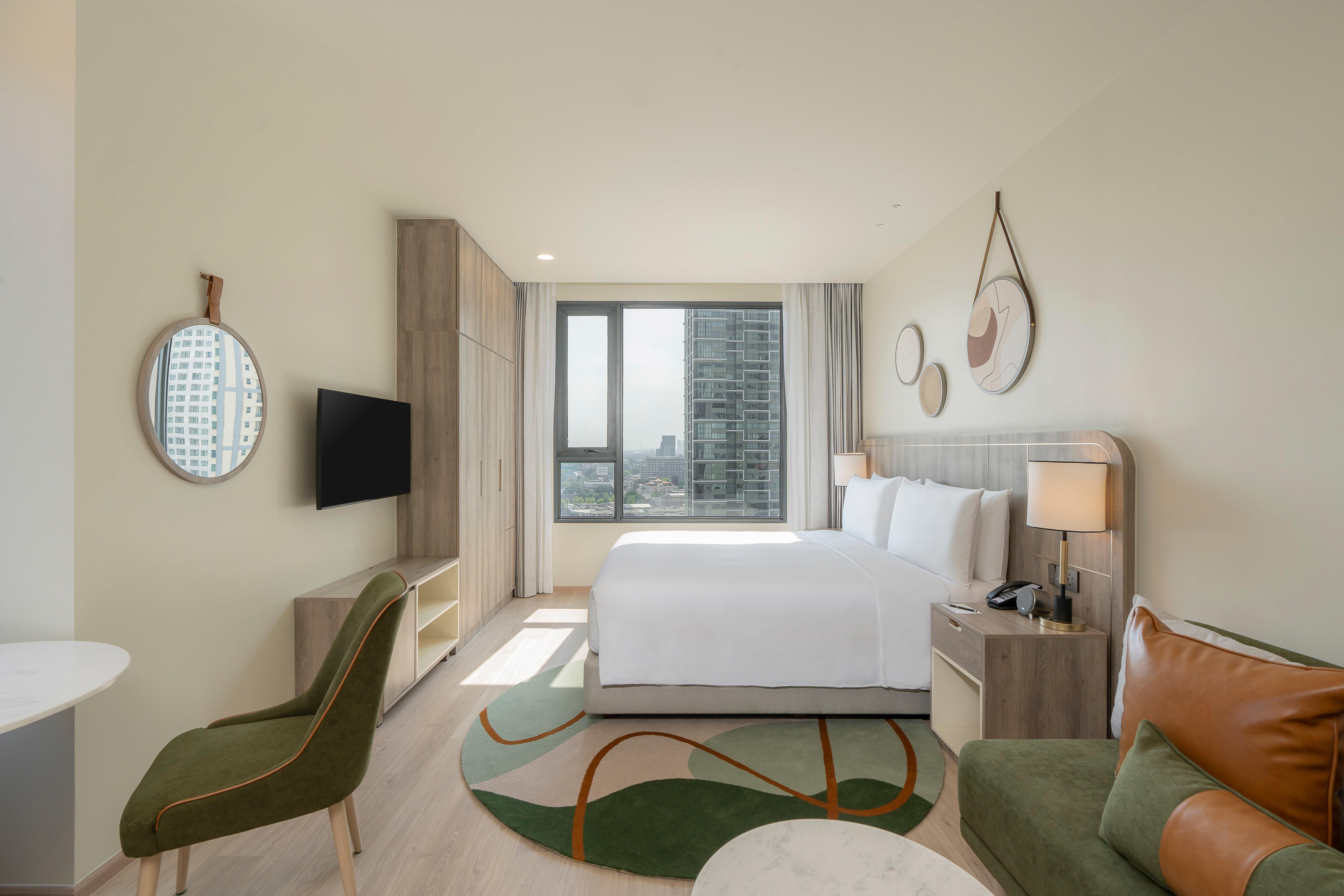 Studio King Size Bed