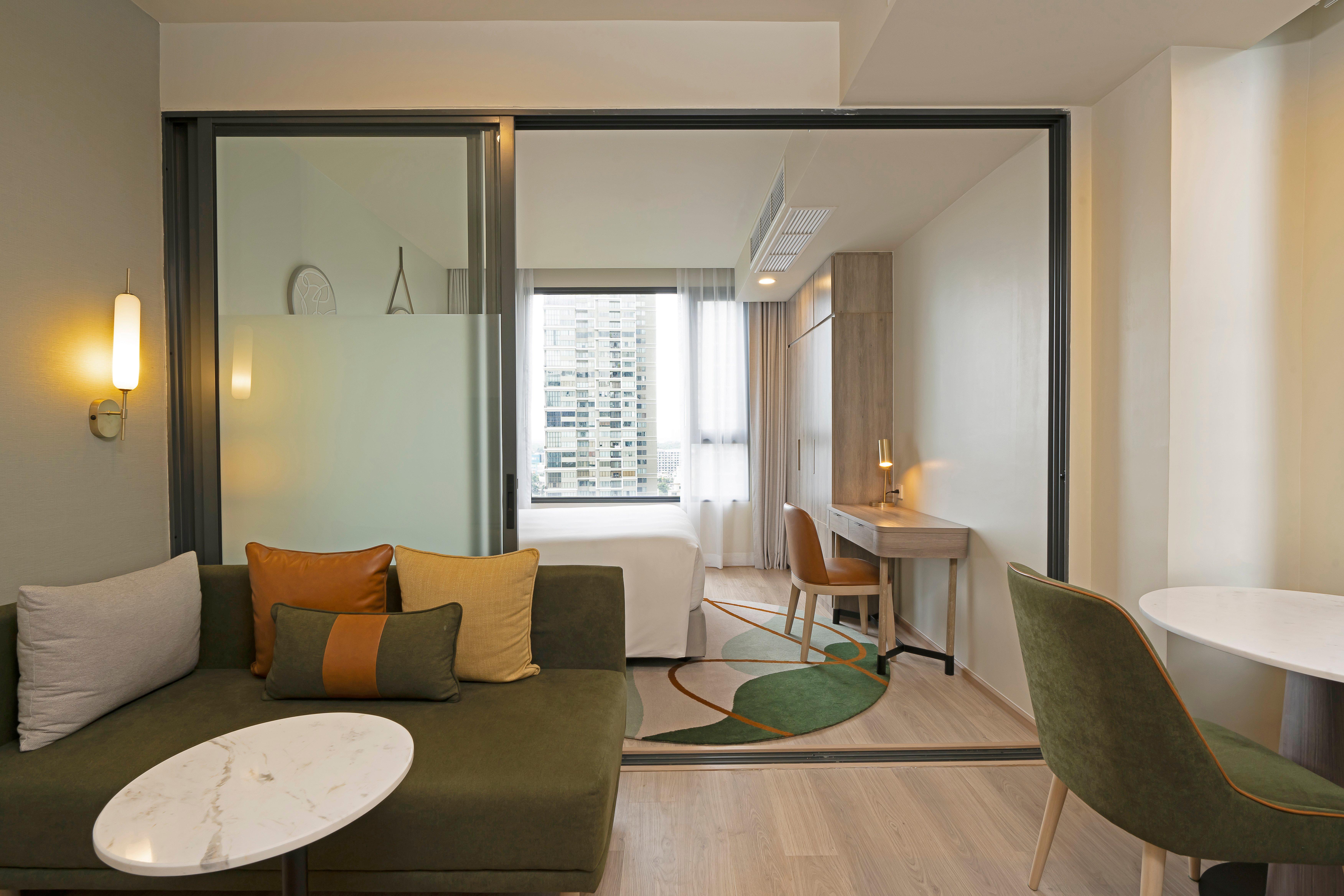 Studio Queen Size Bed