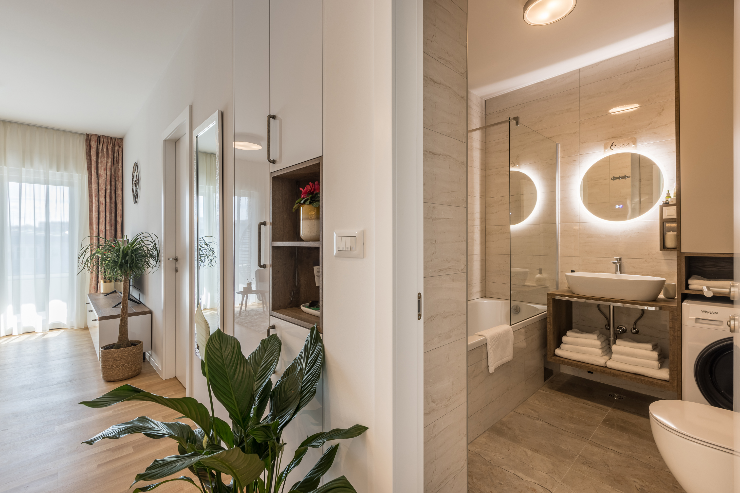 Apartment with Balcony