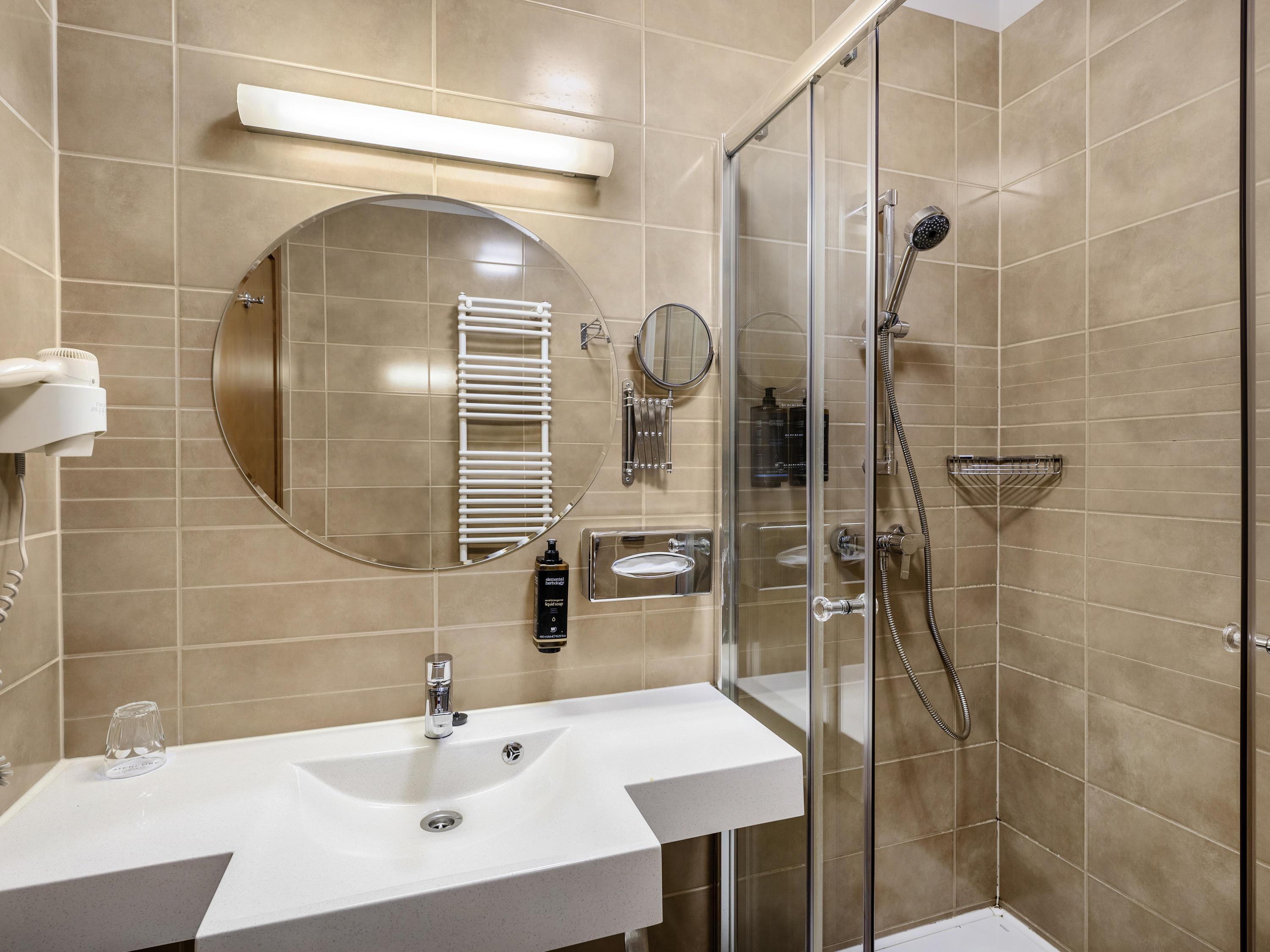 Double Classic Double Bed