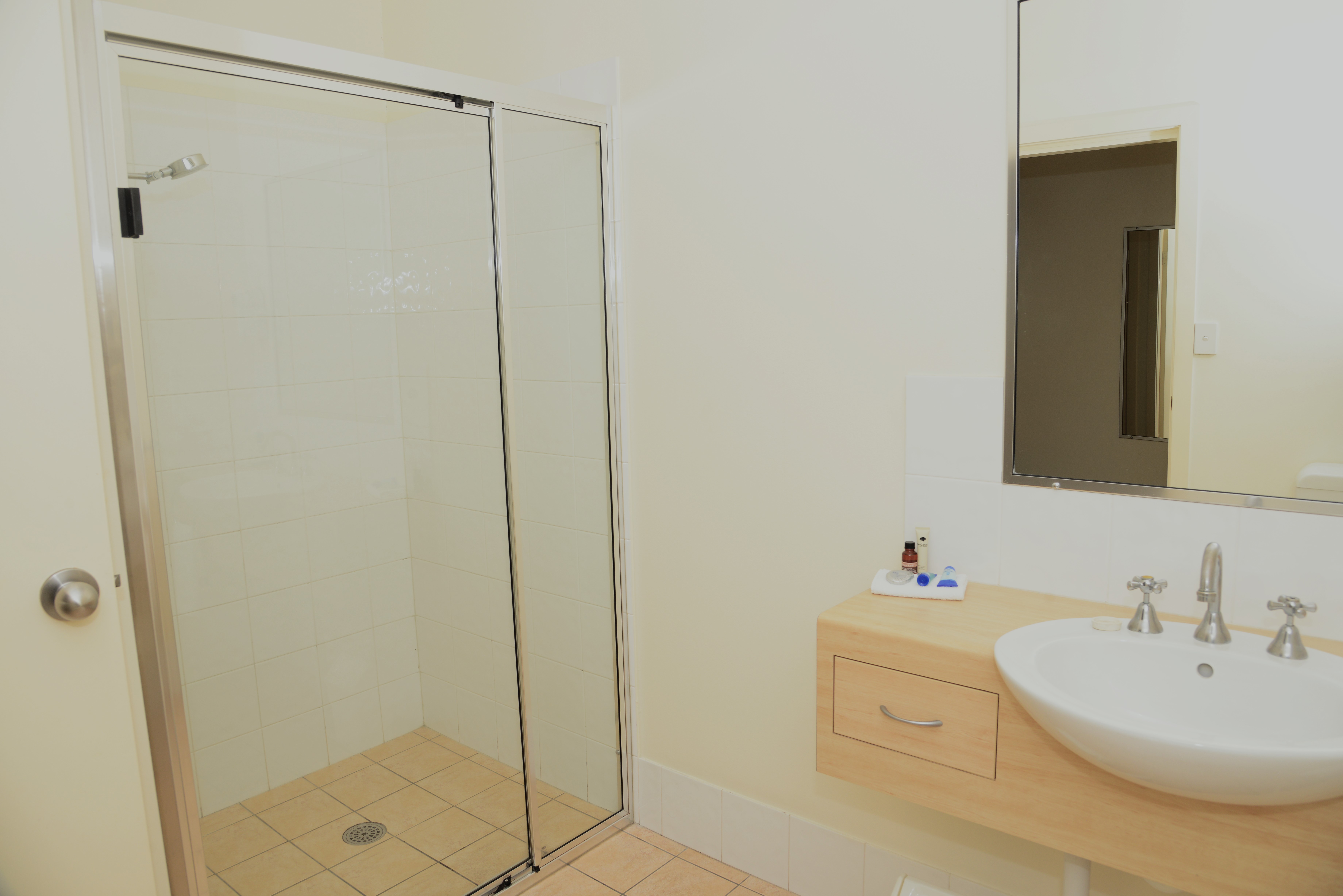 Studio Executive Non Smoking