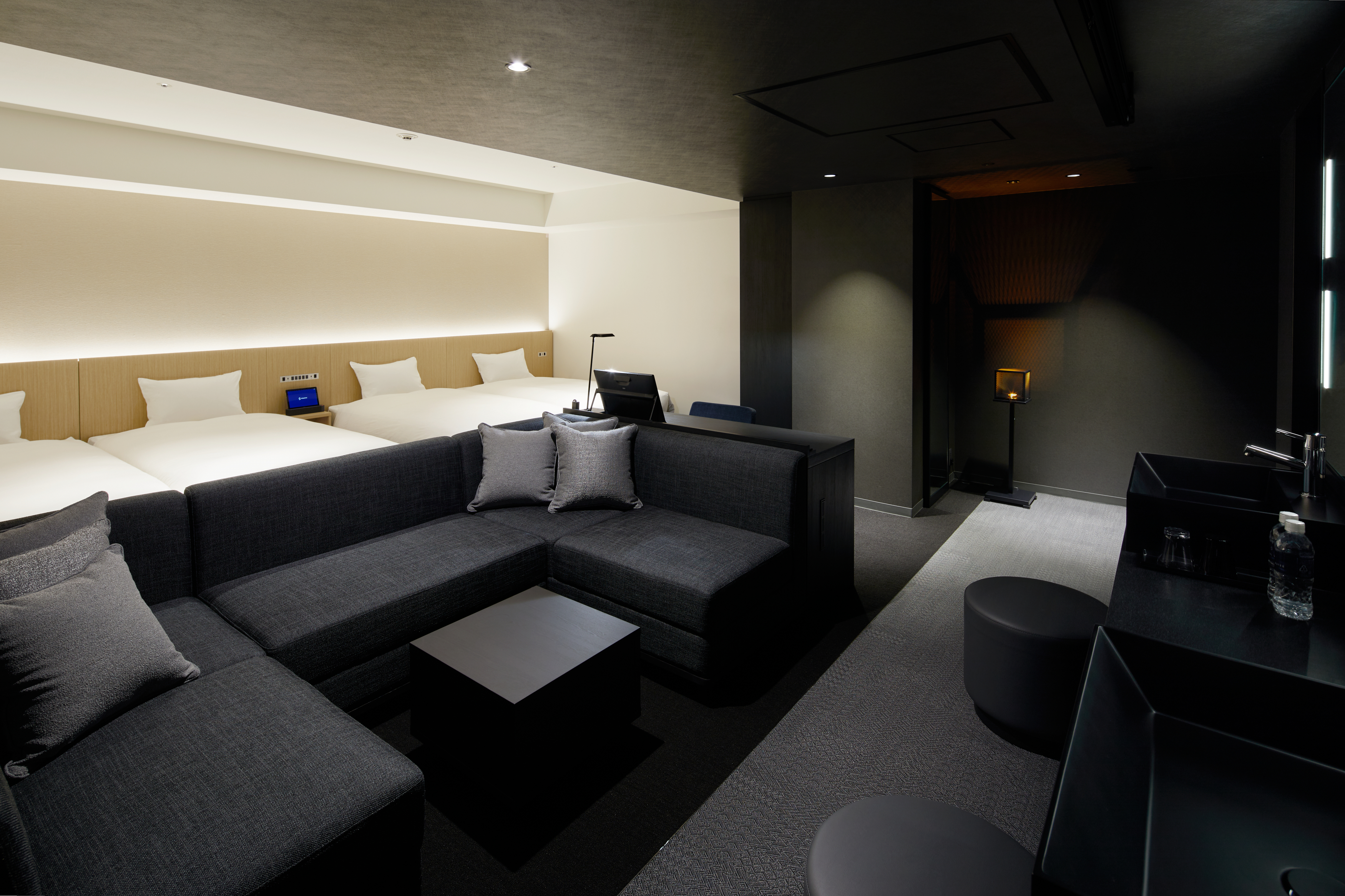 Quadruple Non Smoking