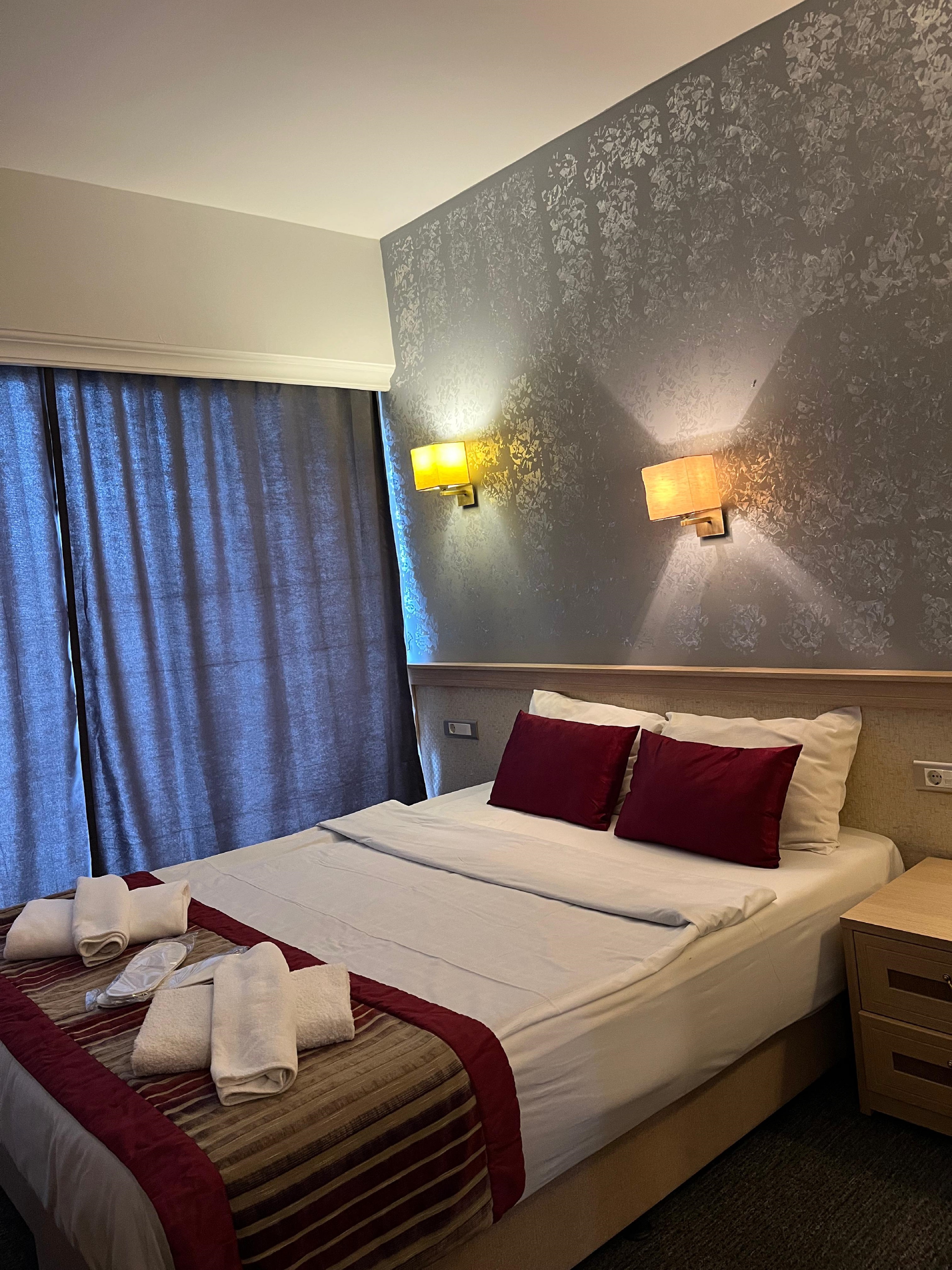 Double Pool View King Bed