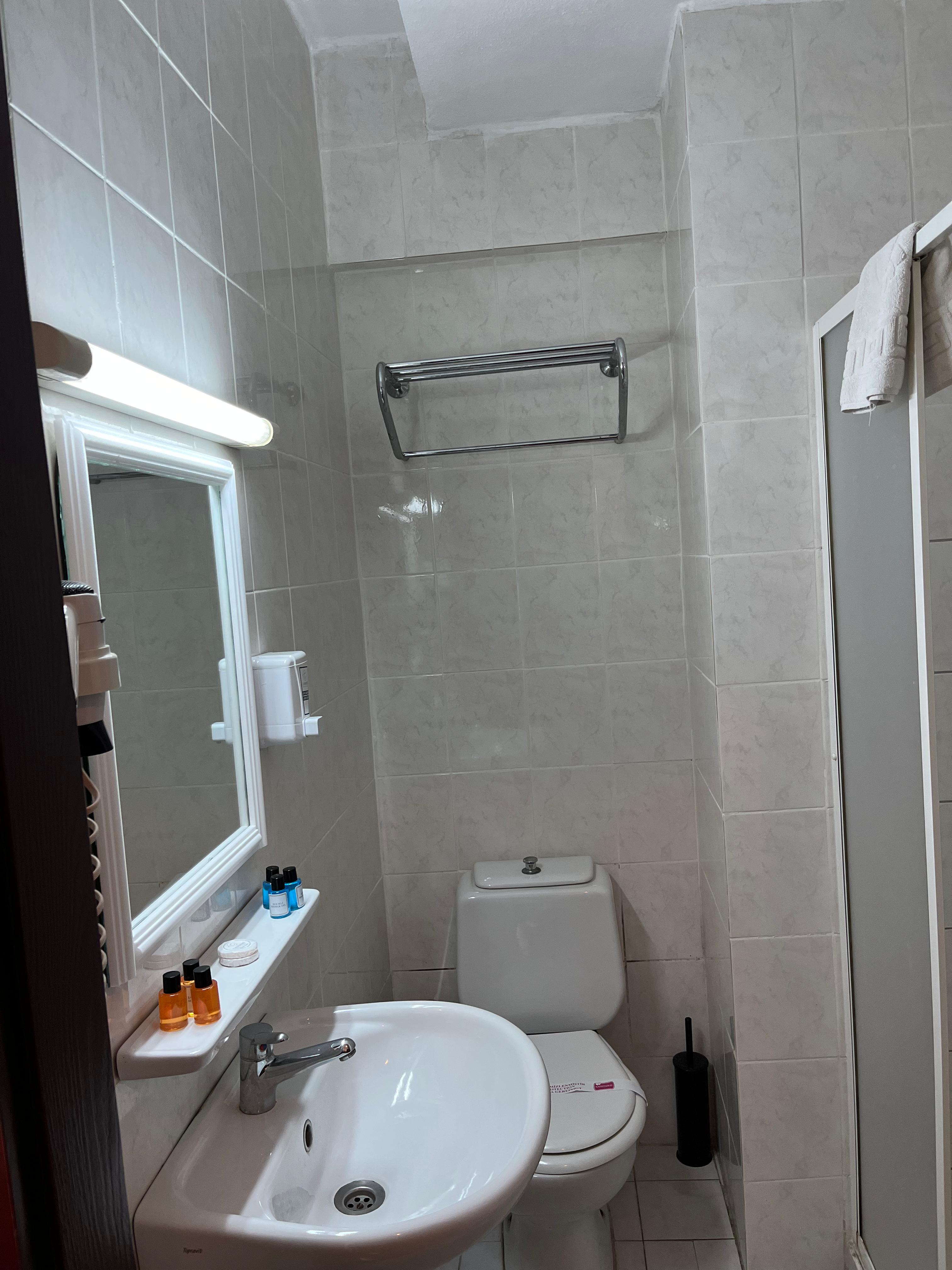 Double Pool View King Bed