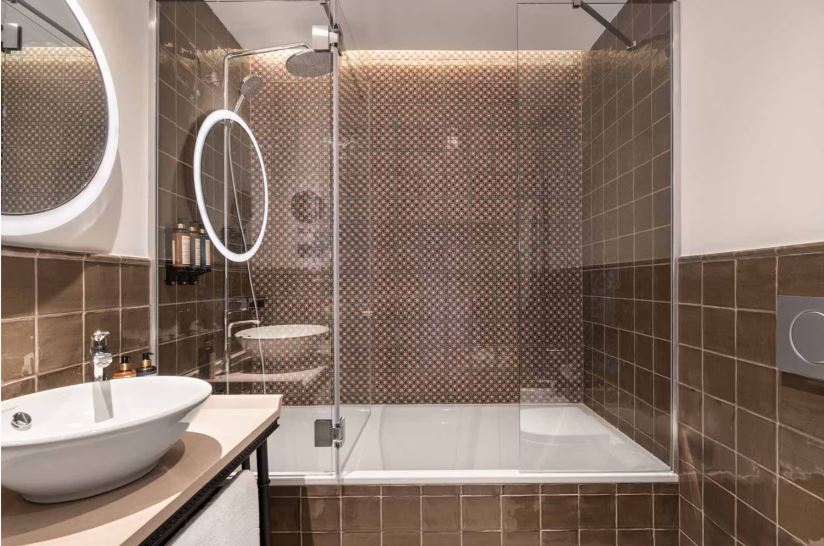 Double or Twin Deluxe with Views