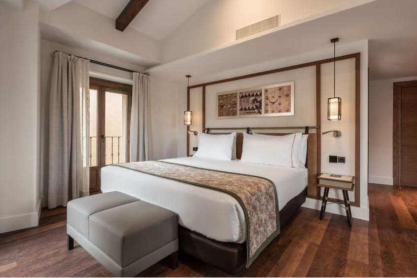 Junior Suite with Views