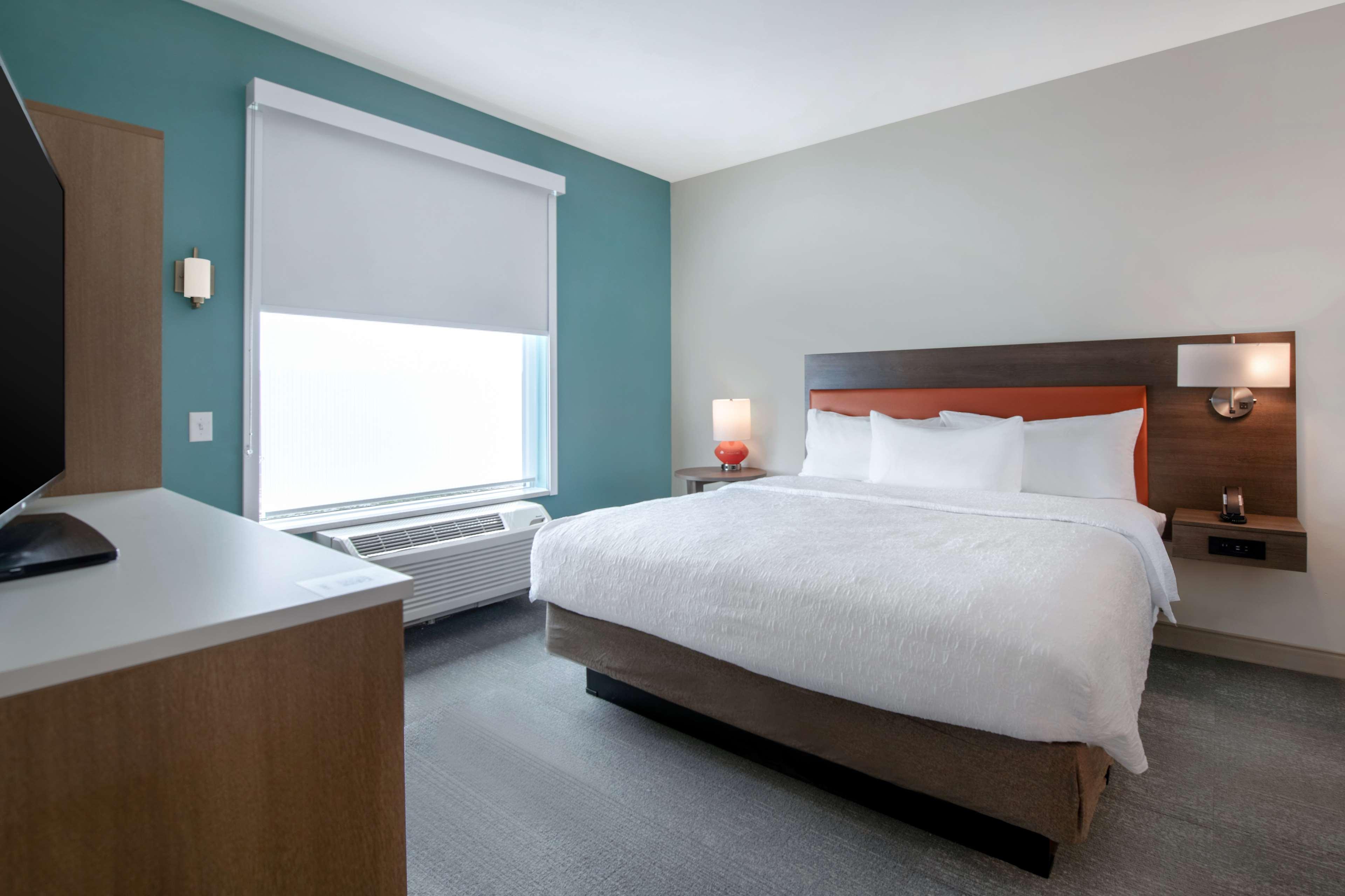 Suite King Bed One Bedroom 