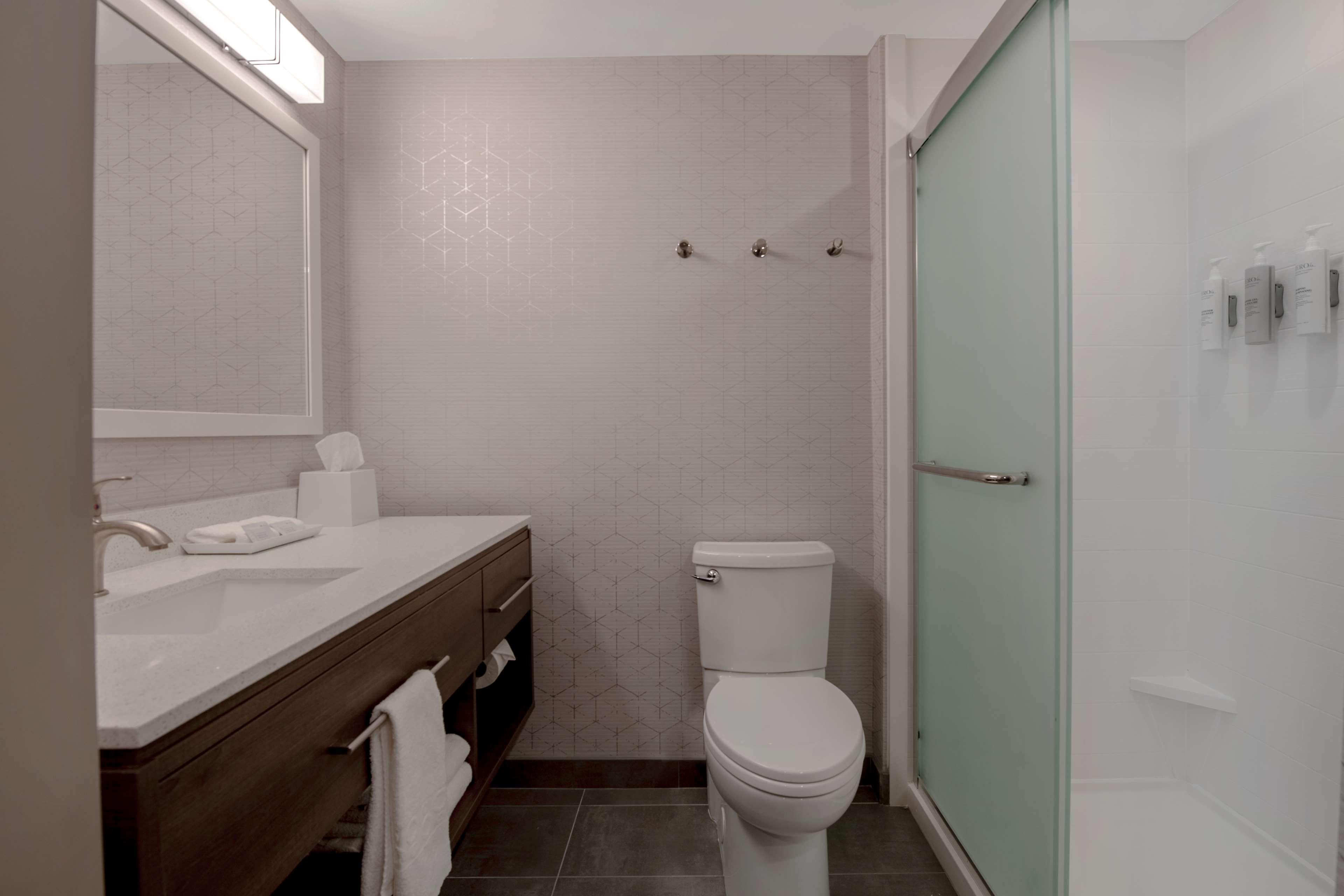 Studio King Size Bed